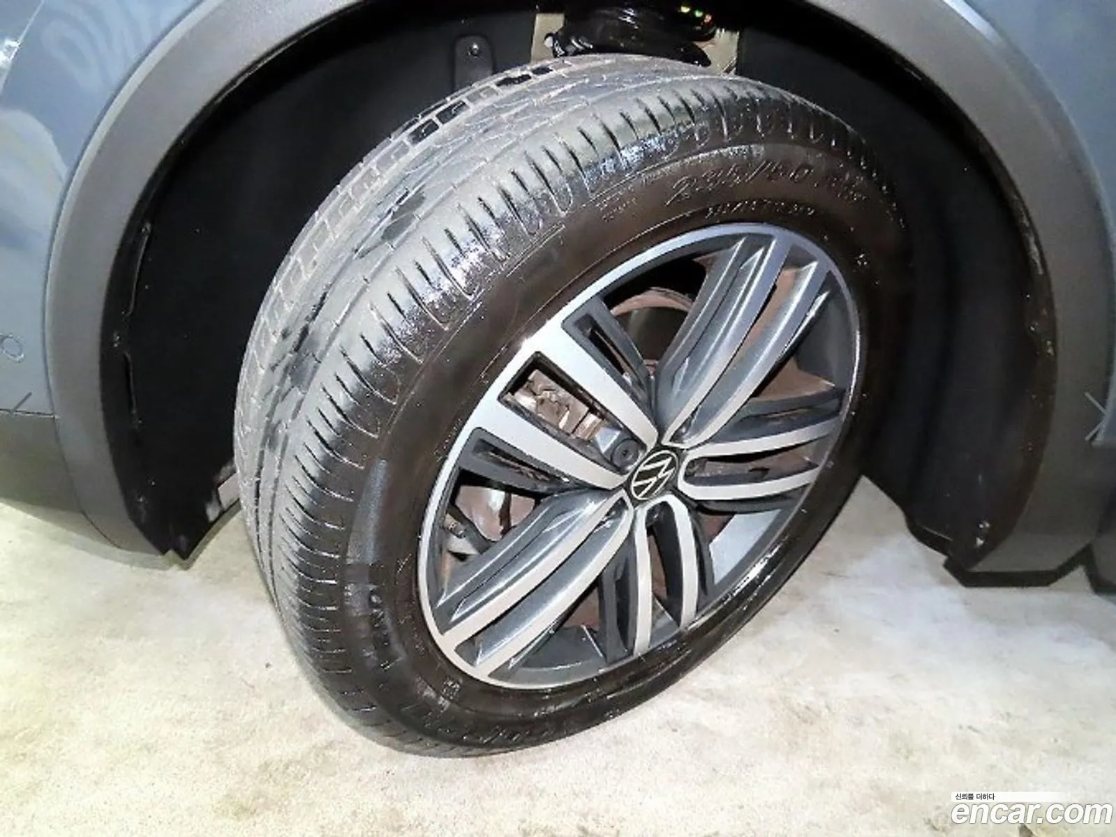 Volkswagen Tiguan 2021 — 12