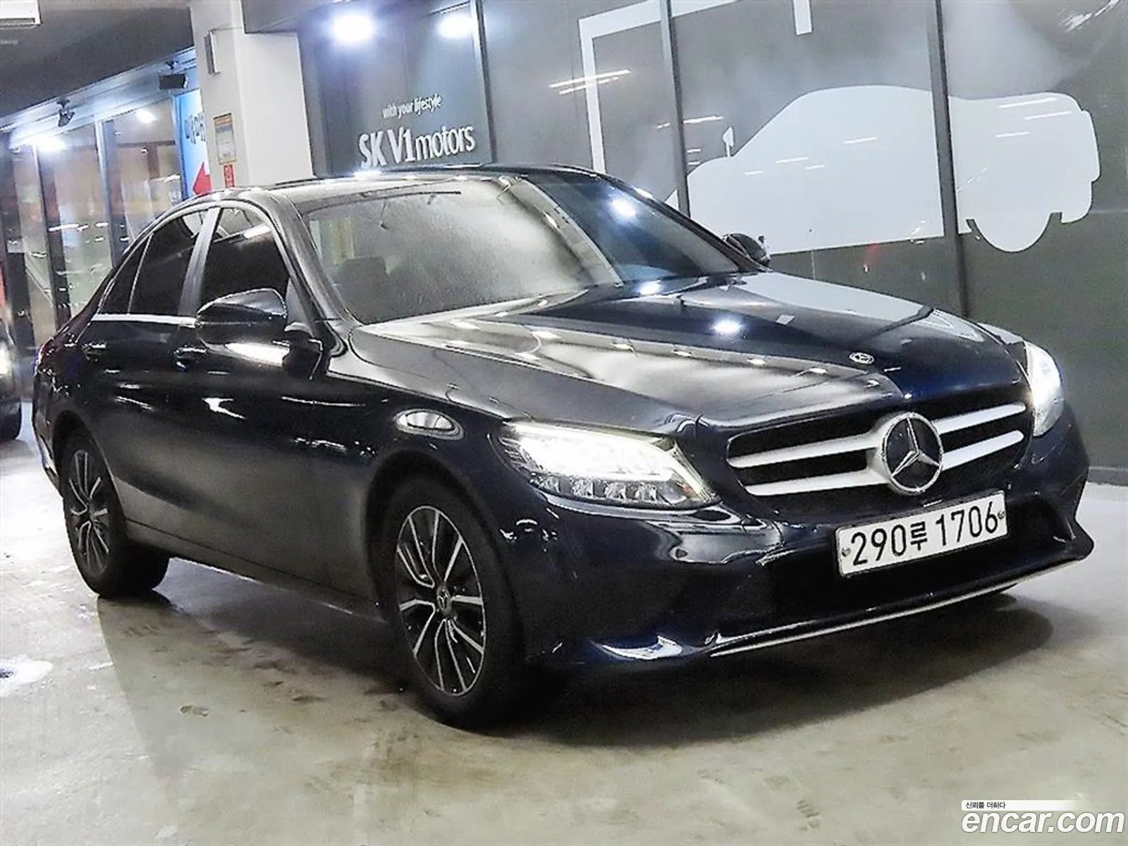 Mercedes-Benz C-Class W205 2019 — 18