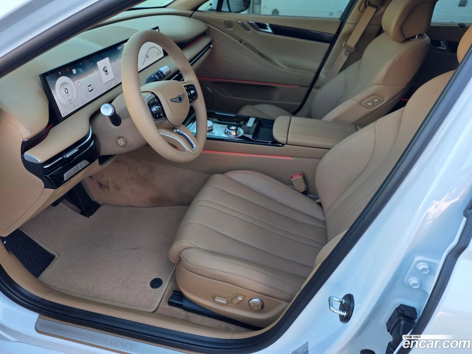 Genesis G80 2025 — 18