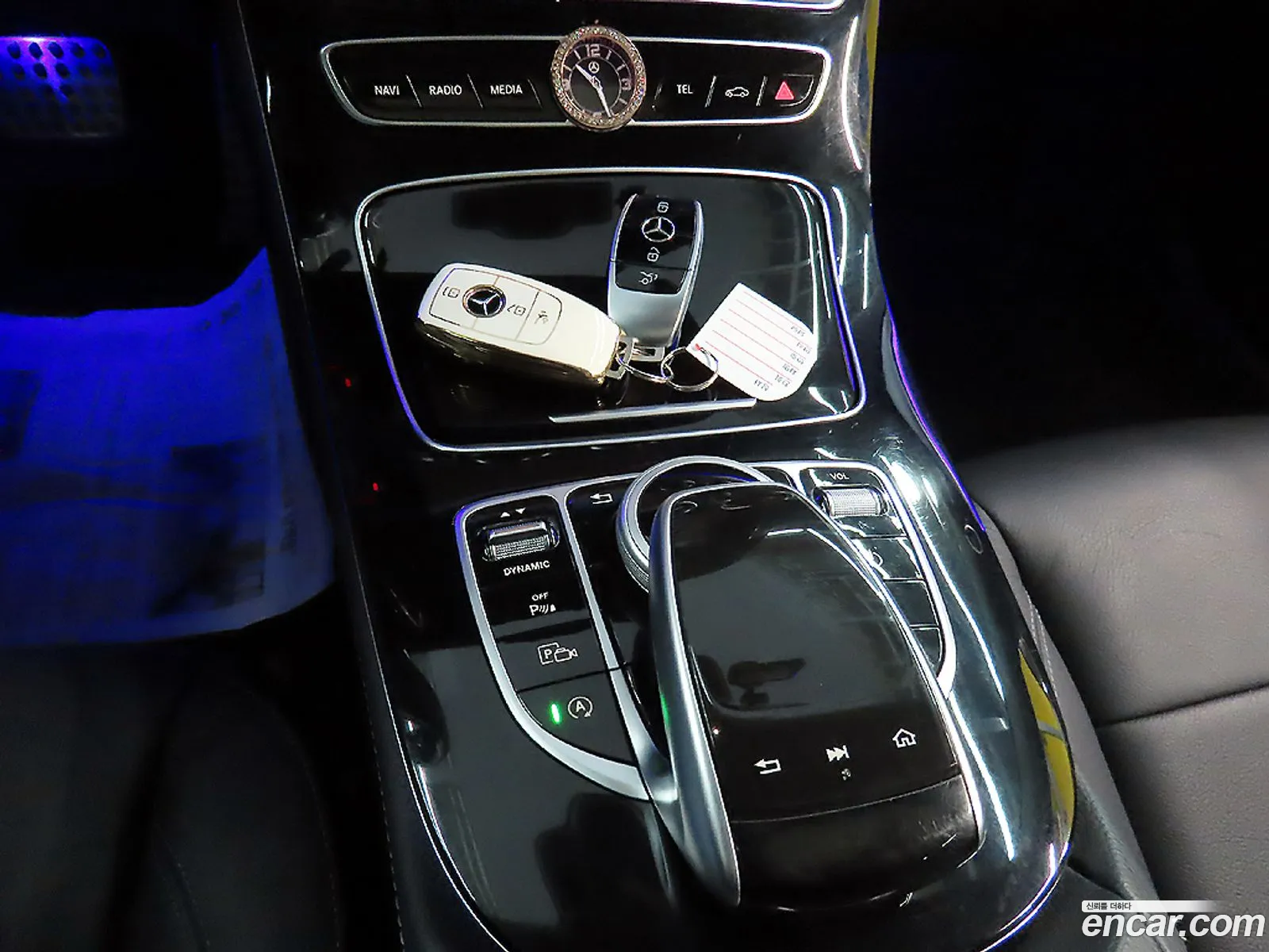 Mercedes-Benz E-Class W213 2017 — 19