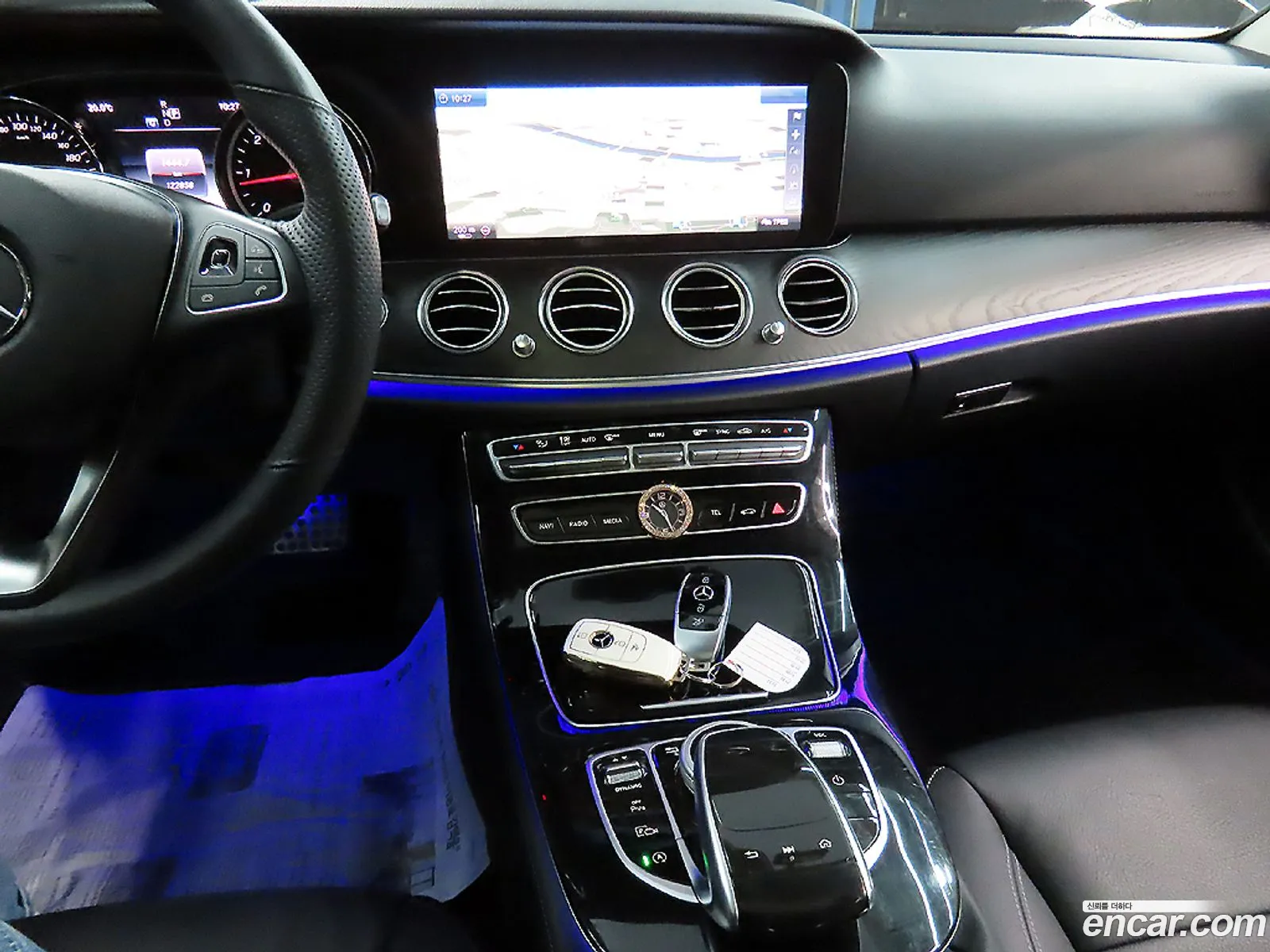 Mercedes-Benz E-Class W213 2017 — 14