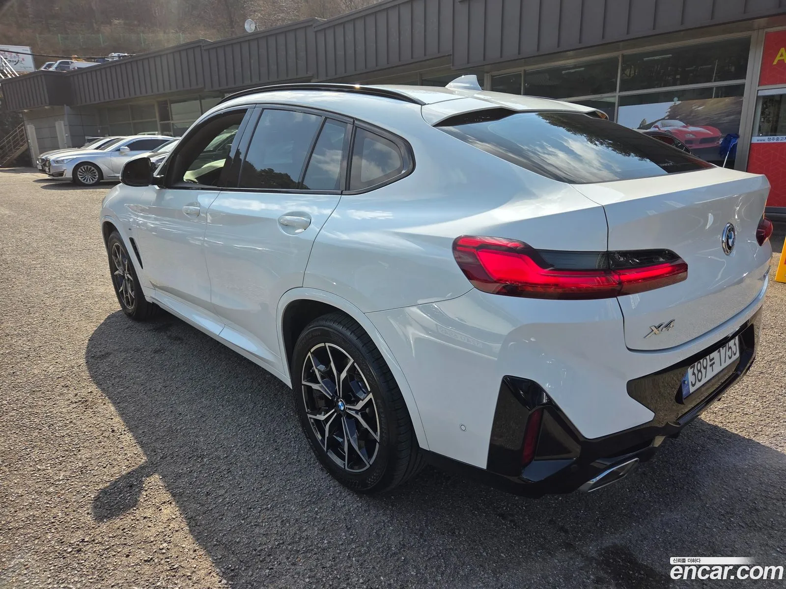 BMW X4 2023 — 10