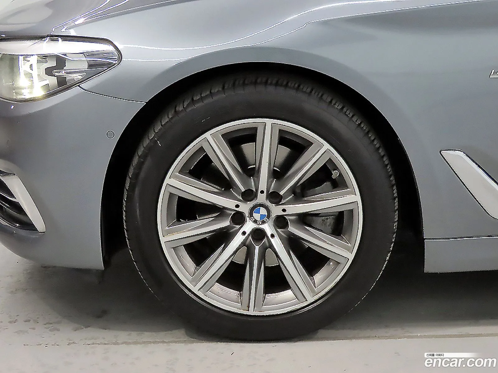 BMW 5 Series 2018 — 7