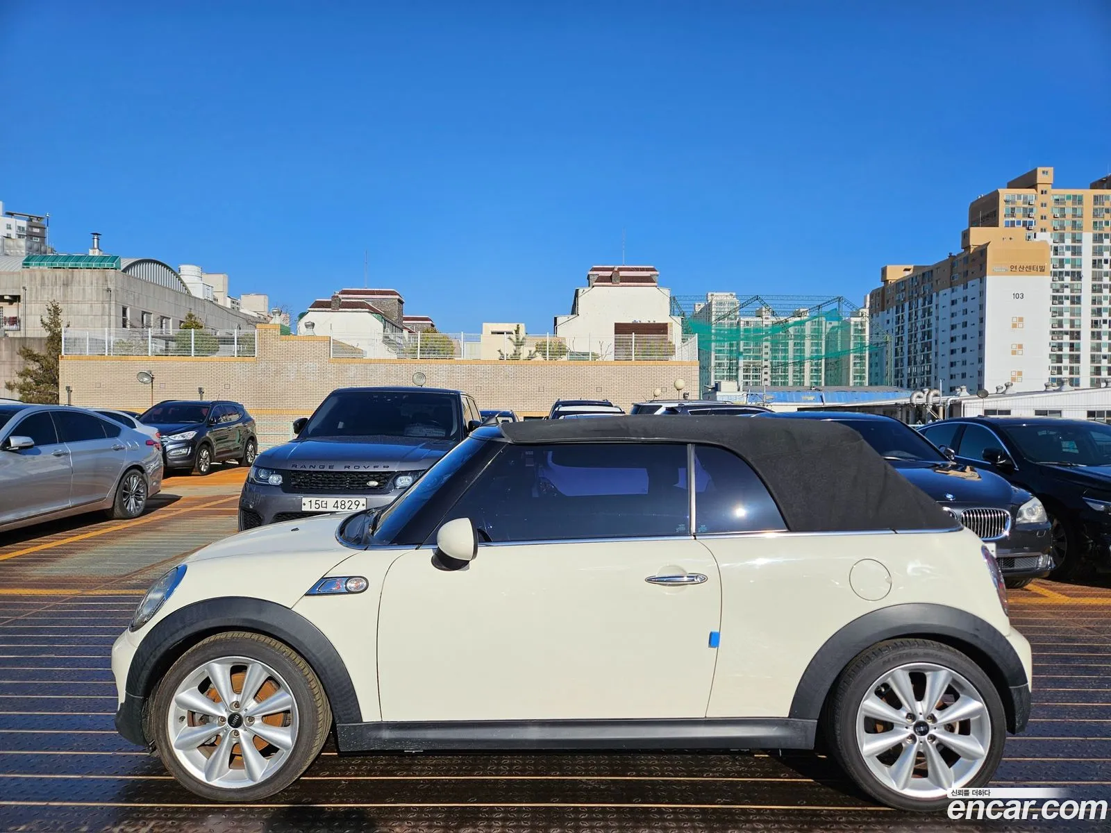 Mini Cooper S Convertible 2011 — 16