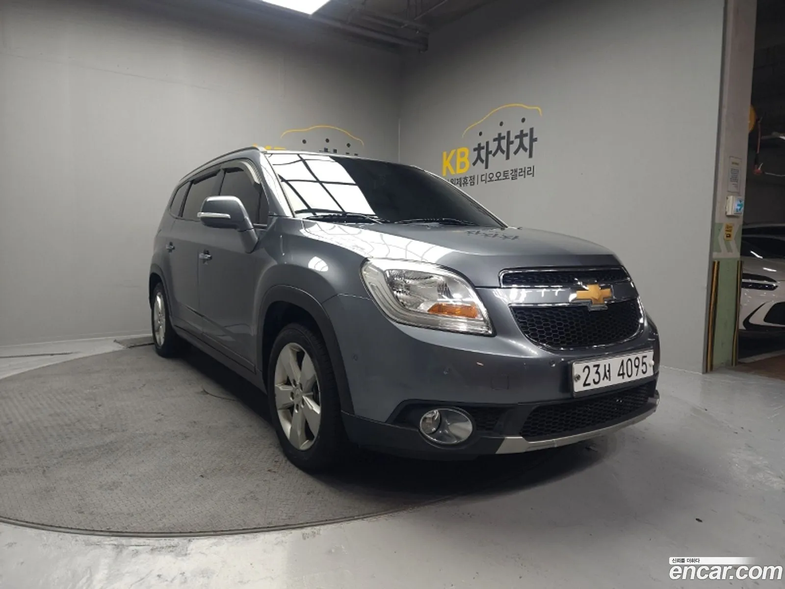 Chevrolet (GM Daewoo) Orlando 2017 — 10
