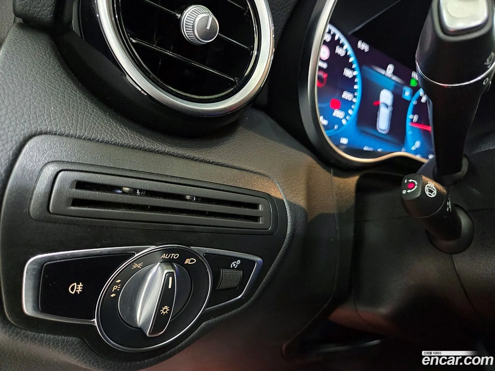 Mercedes-Benz GLC-Class X253 2021 — 12