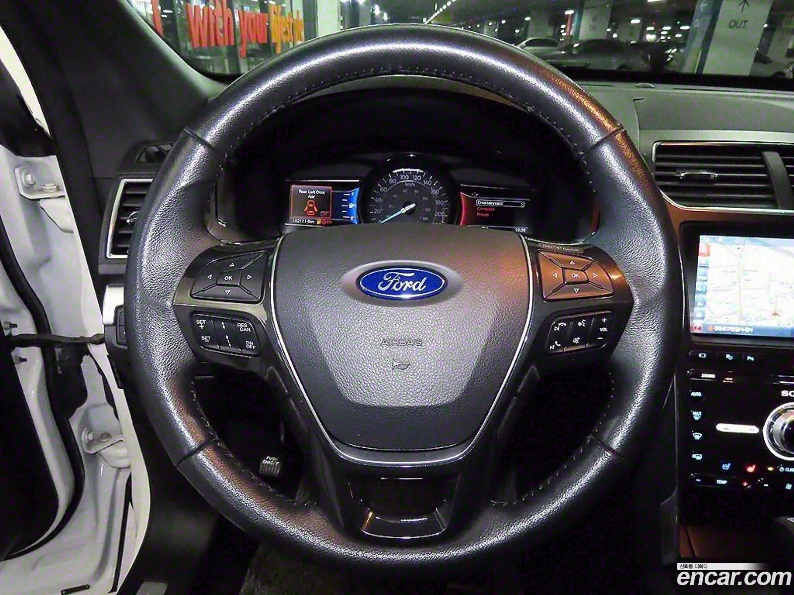 Ford Explorer 2017 — 2