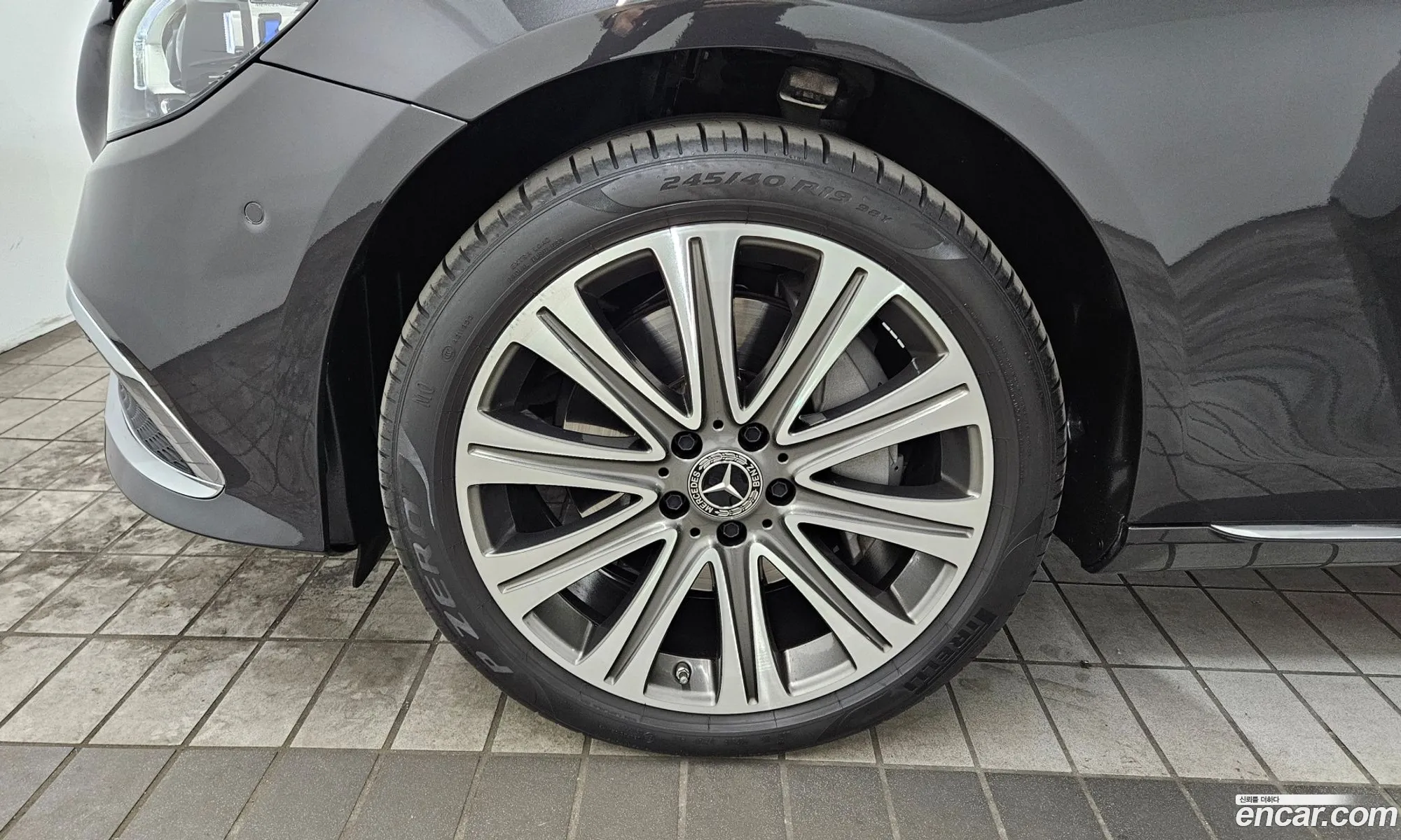 Mercedes-Benz E-Class W213 2023 — 11