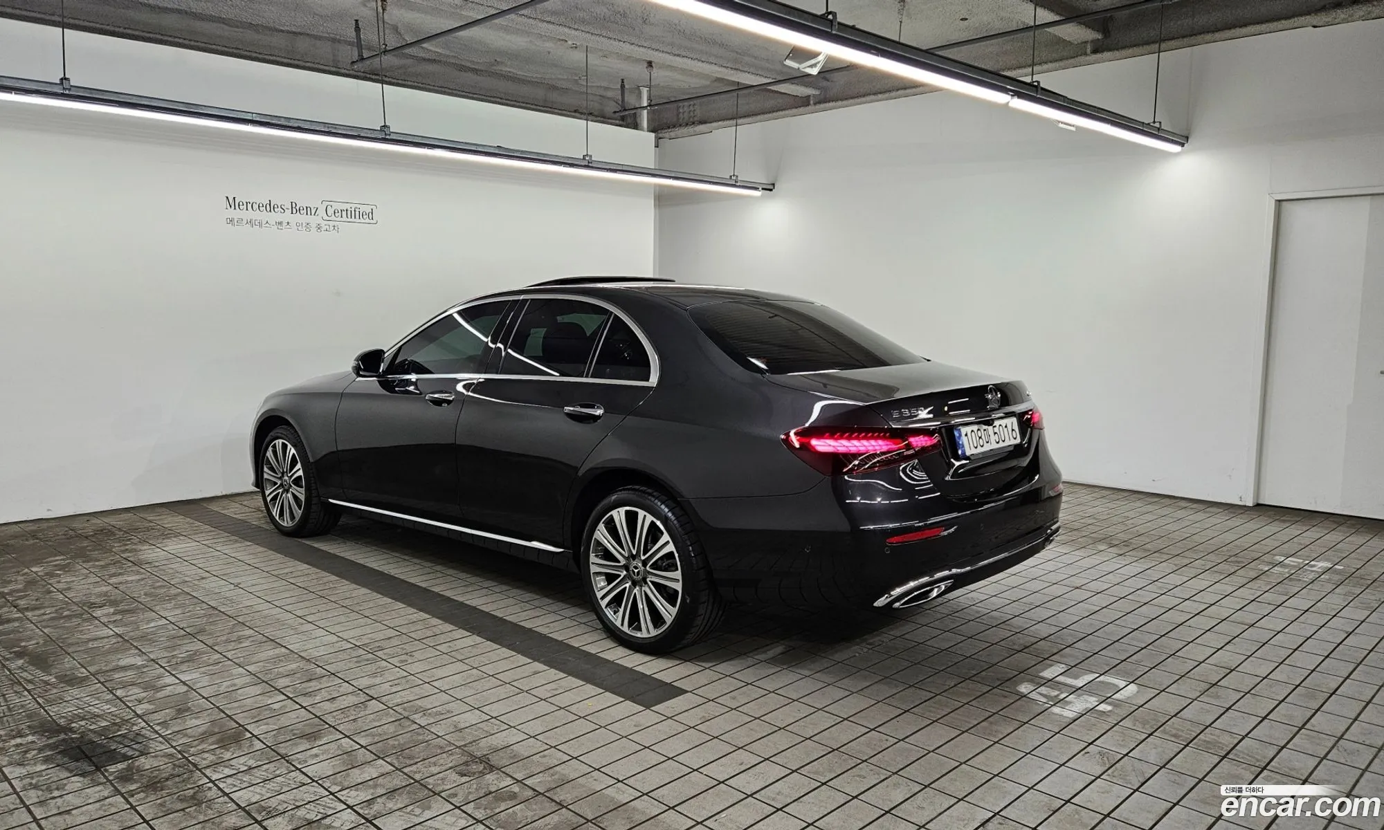 Mercedes-Benz E-Class W213 2023 — 17