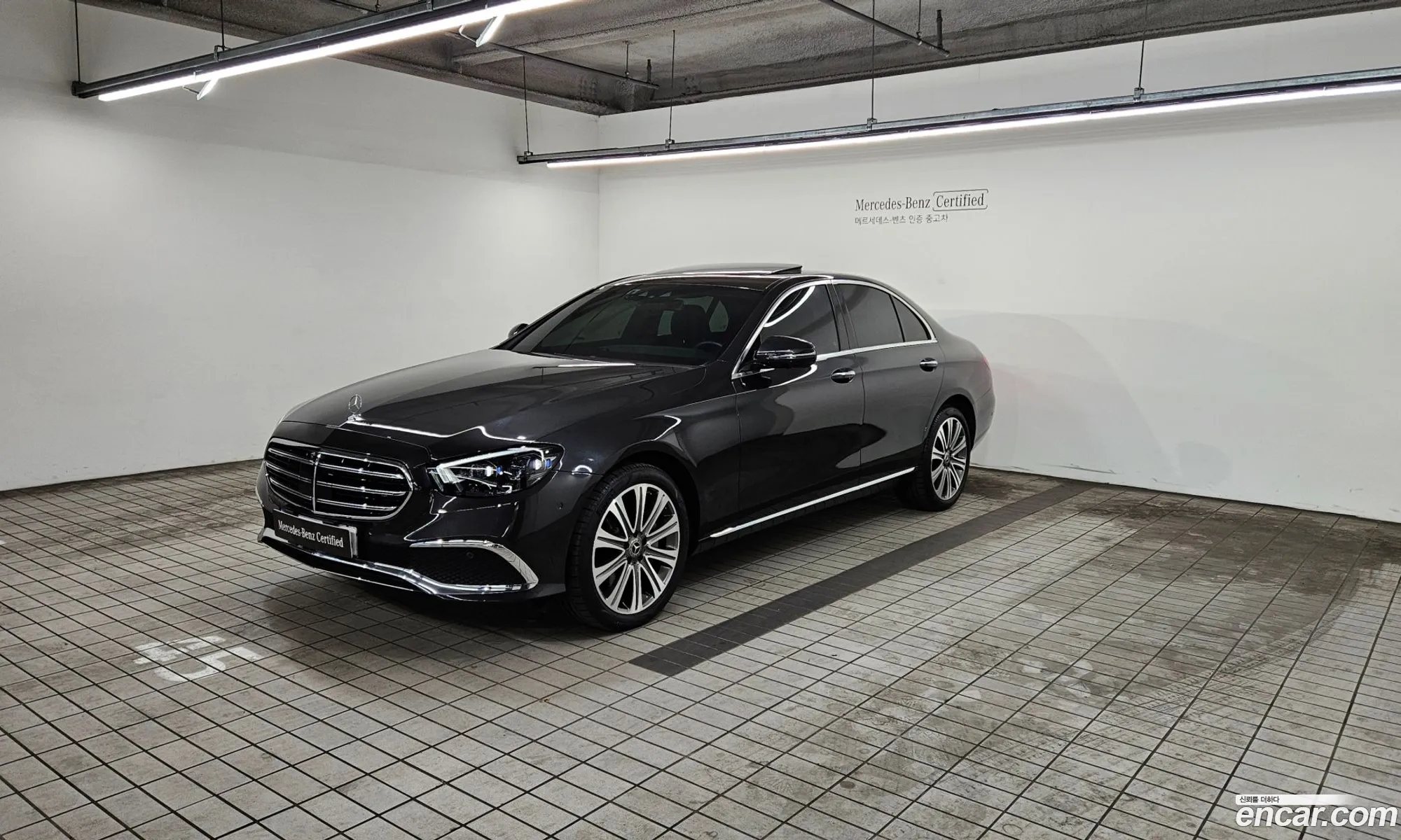 Mercedes-Benz E-Class W213 2023 — 19