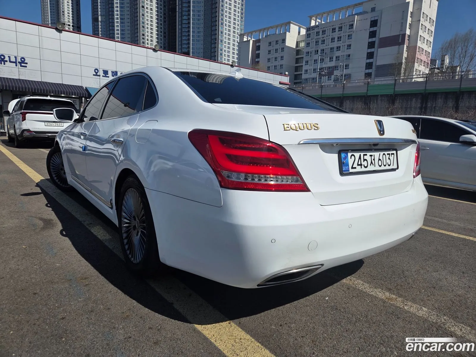 Hyundai Equus 2014 — 15