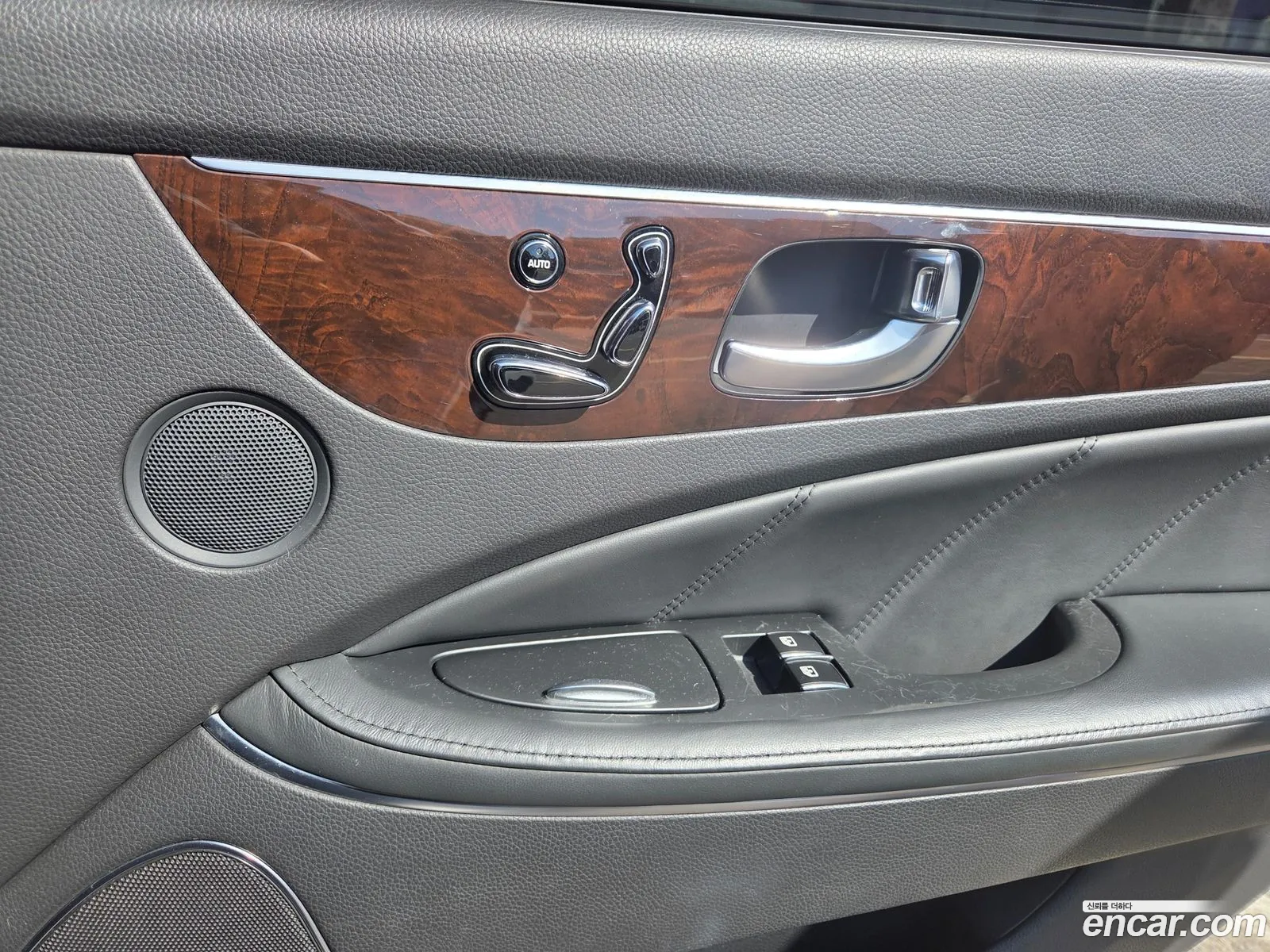 Hyundai Equus 2014 — 14