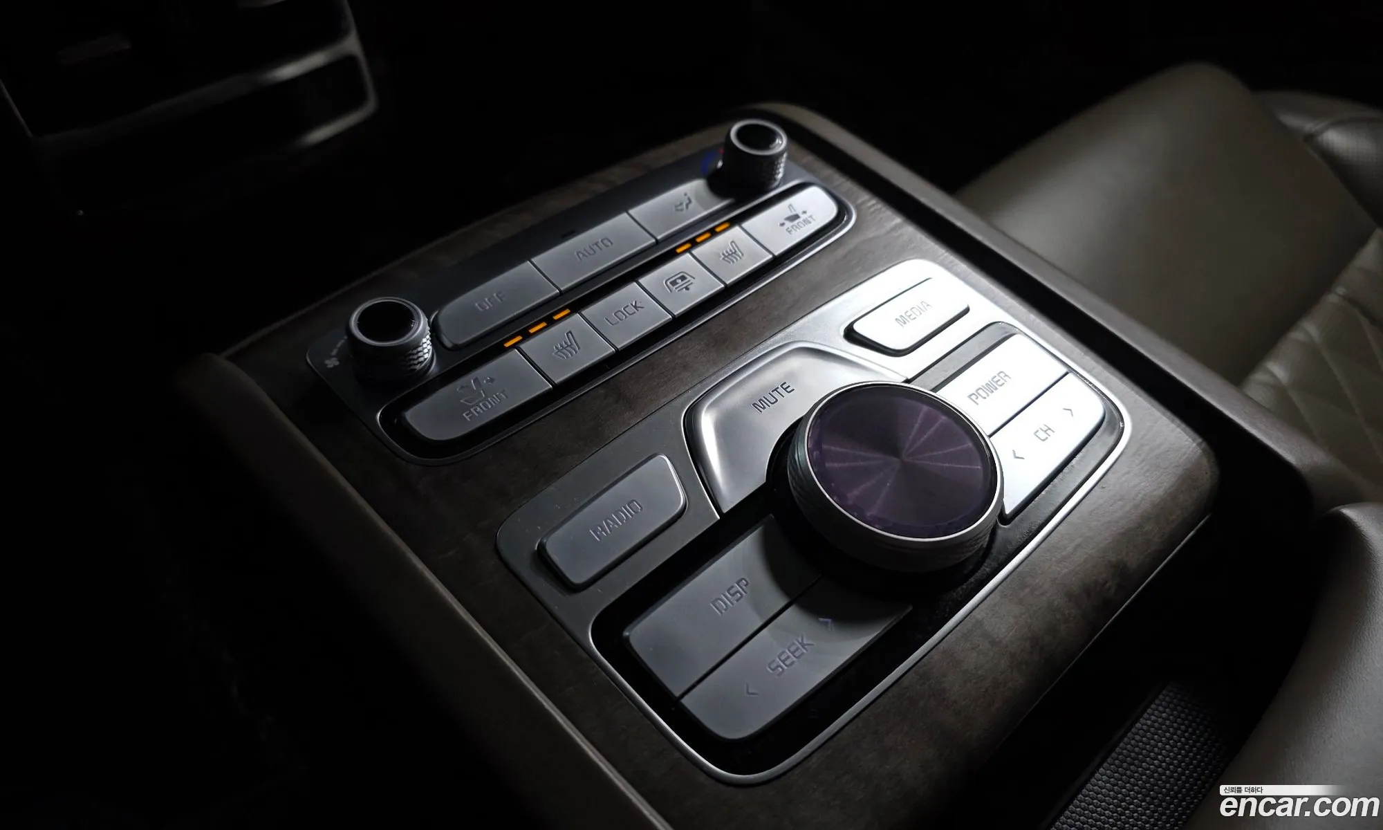 Kia K9 2021 — 12