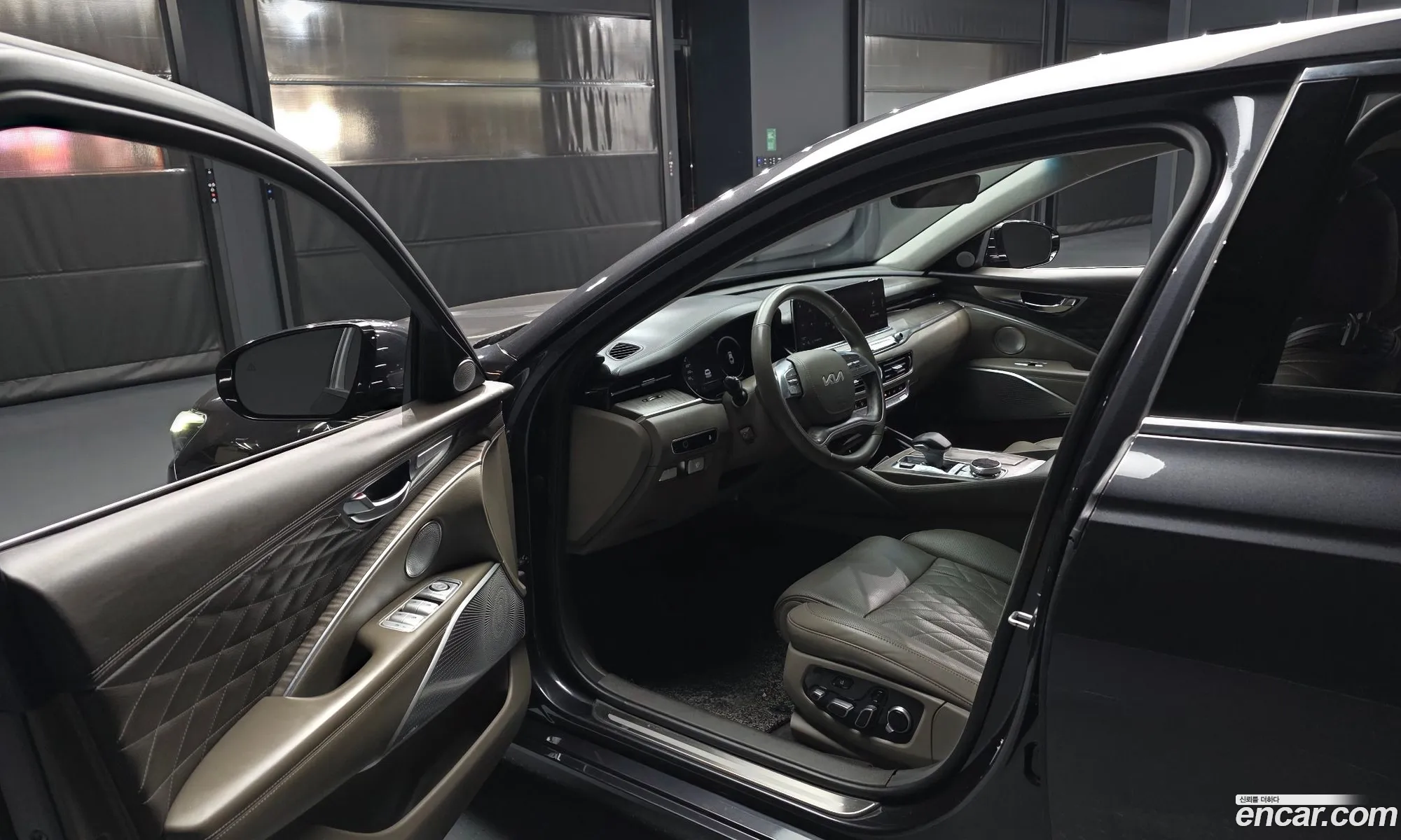 Kia K9 2021 — 18