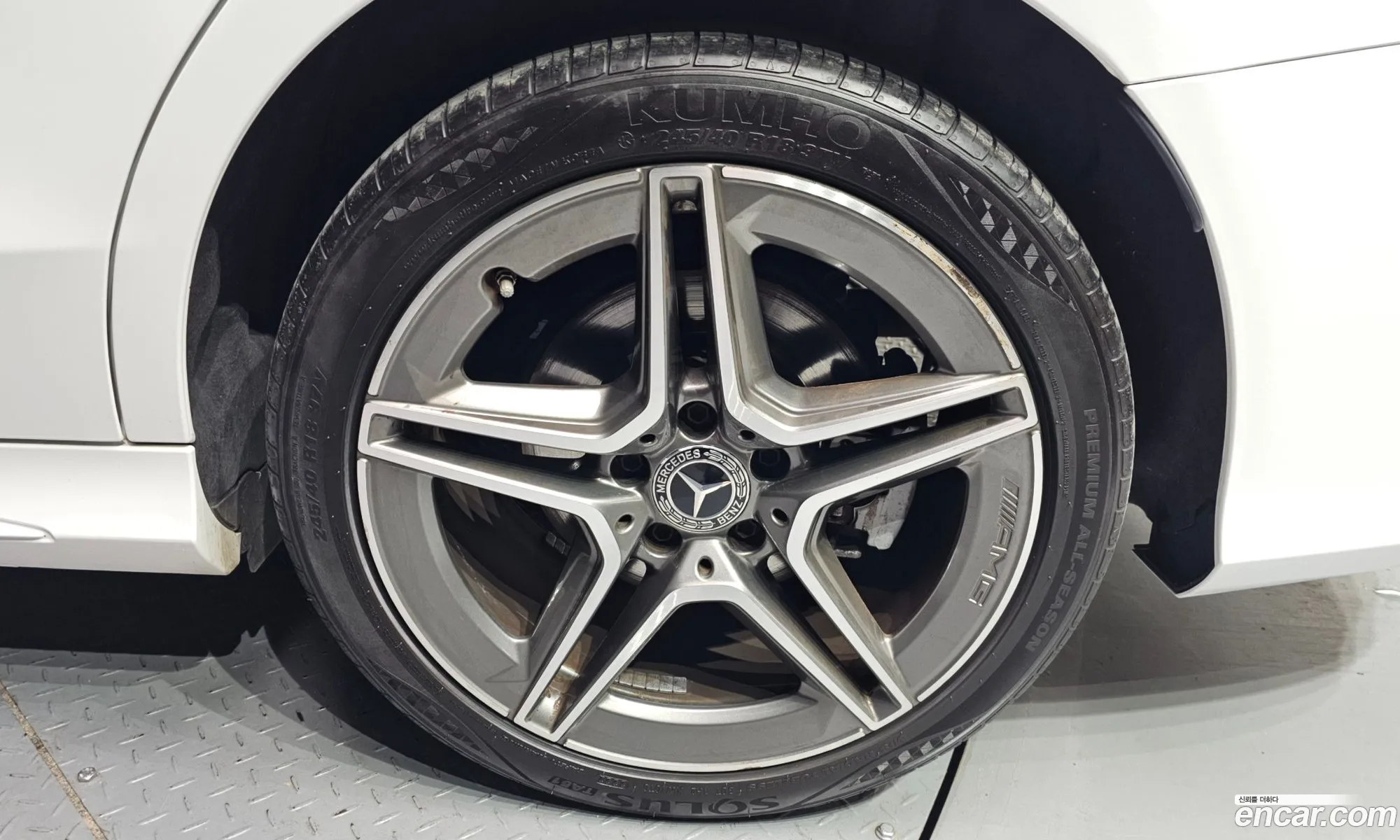 Mercedes-Benz C-Class W205 2019 — 2