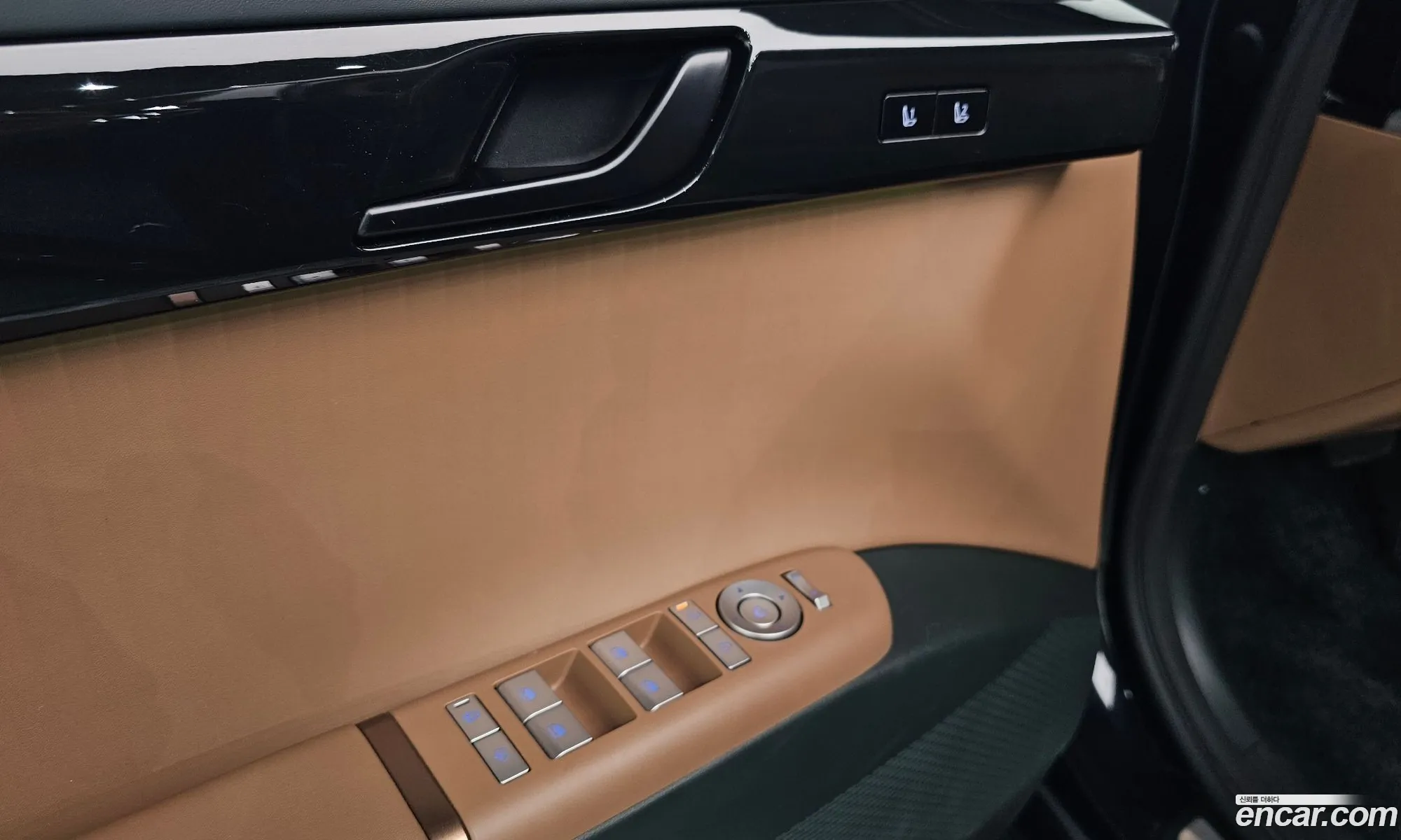 Hyundai Grandeur 2023 — 15