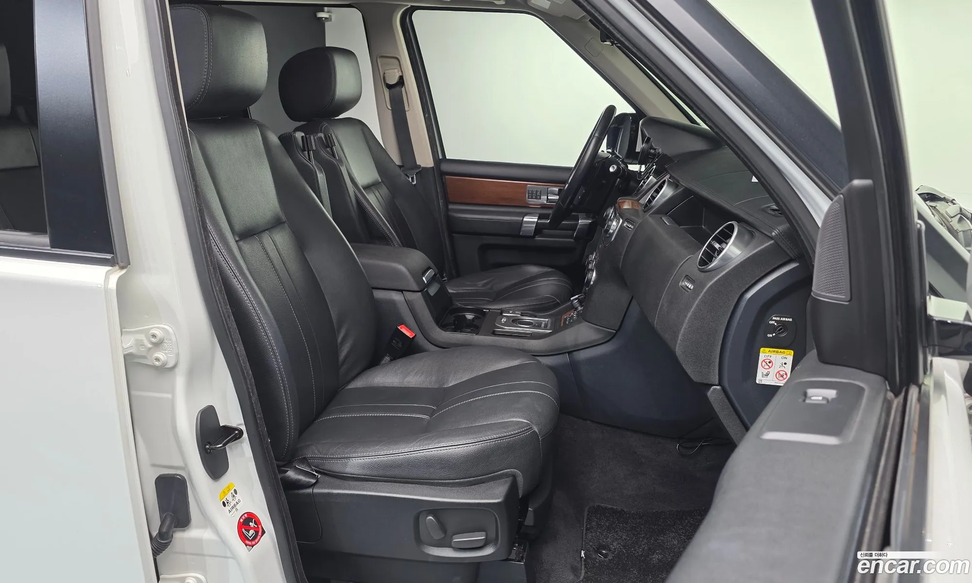 Land Rover Discovery 4 2016 — 5