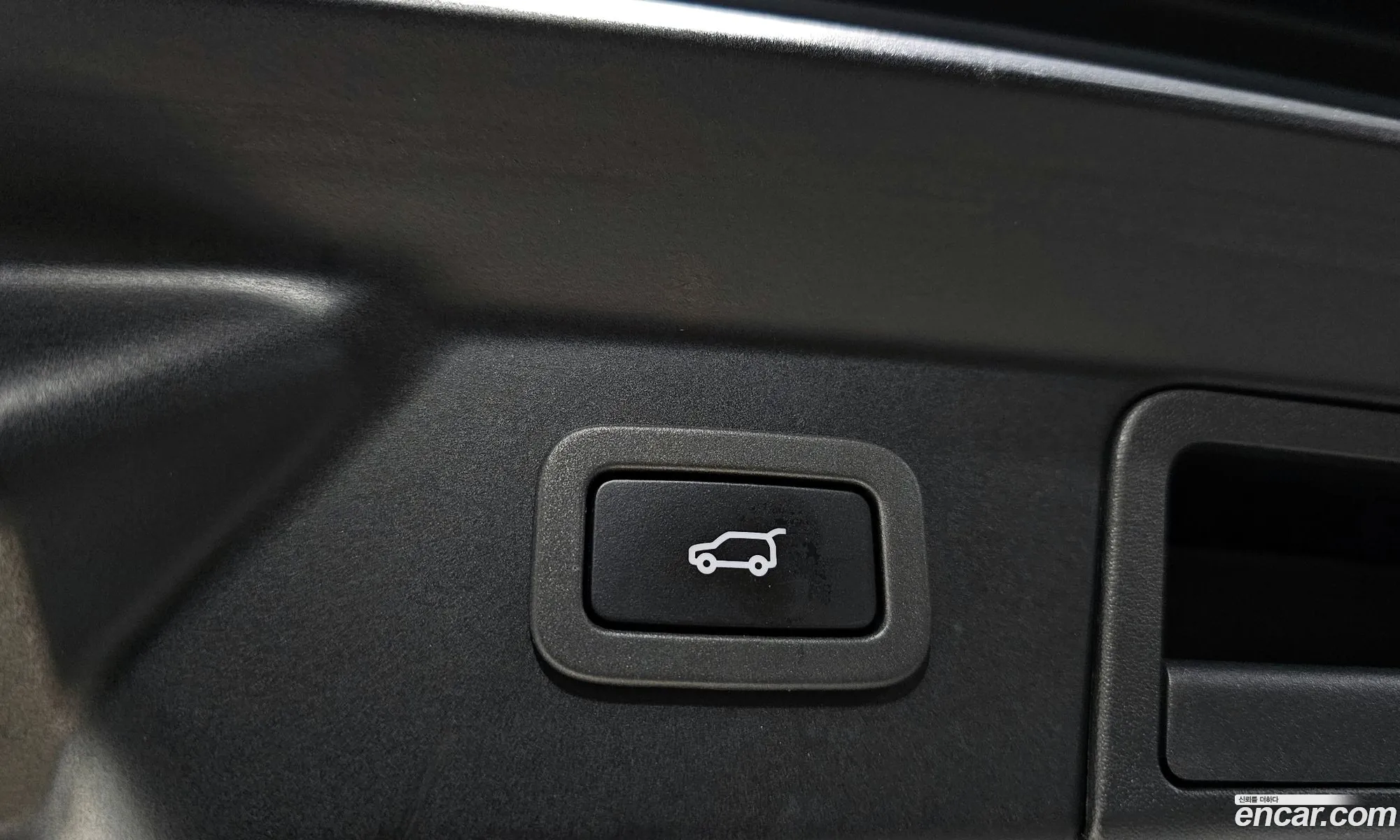 Land Rover Range Rover Velar 2018 — 4