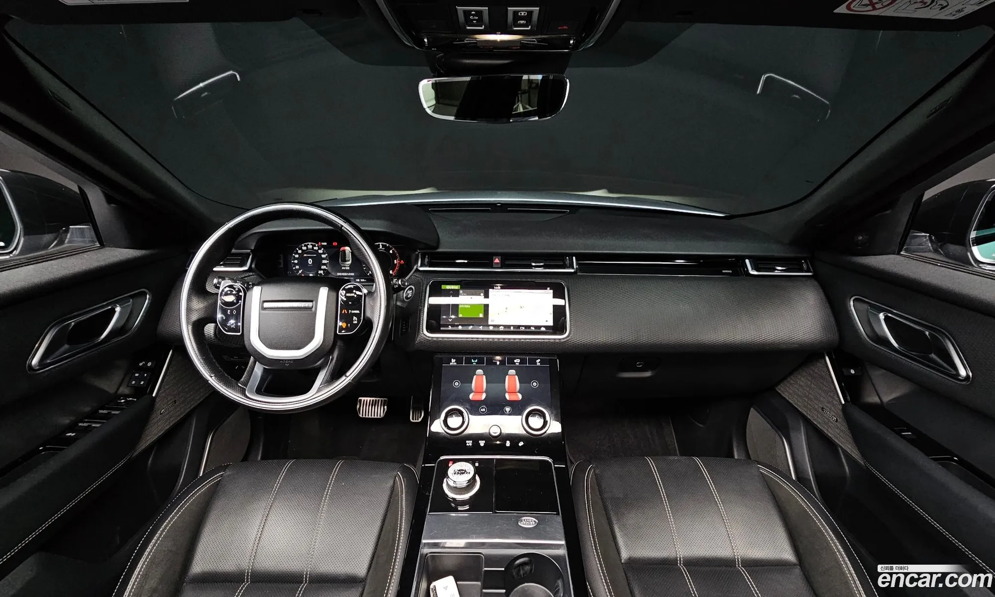 Land Rover Range Rover Velar 2018 — 14