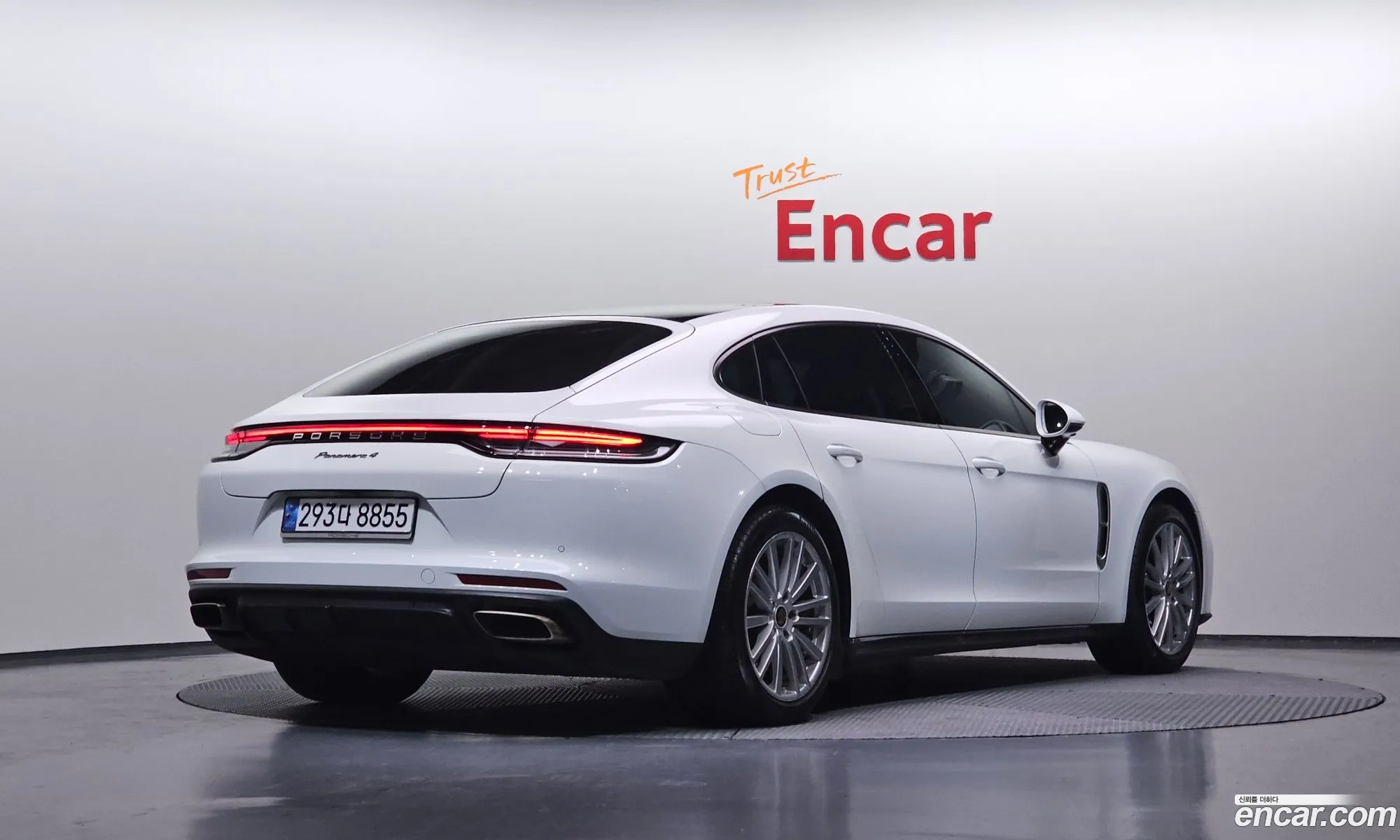 Porsche Panamera 2022 11111111111111111 — 18