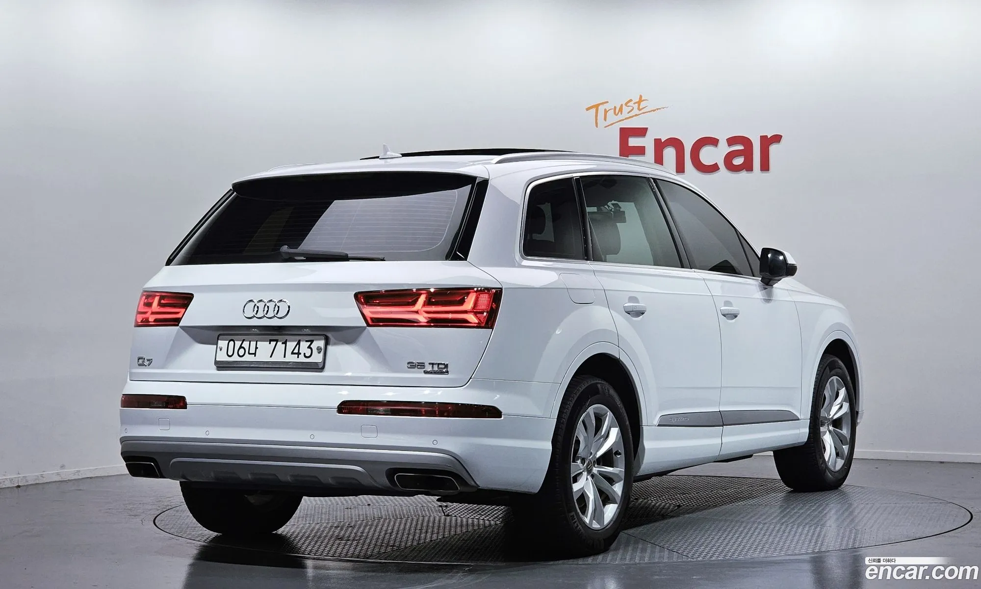 Audi Q7 2016 WAUZZZ4M5GD058992 — 3