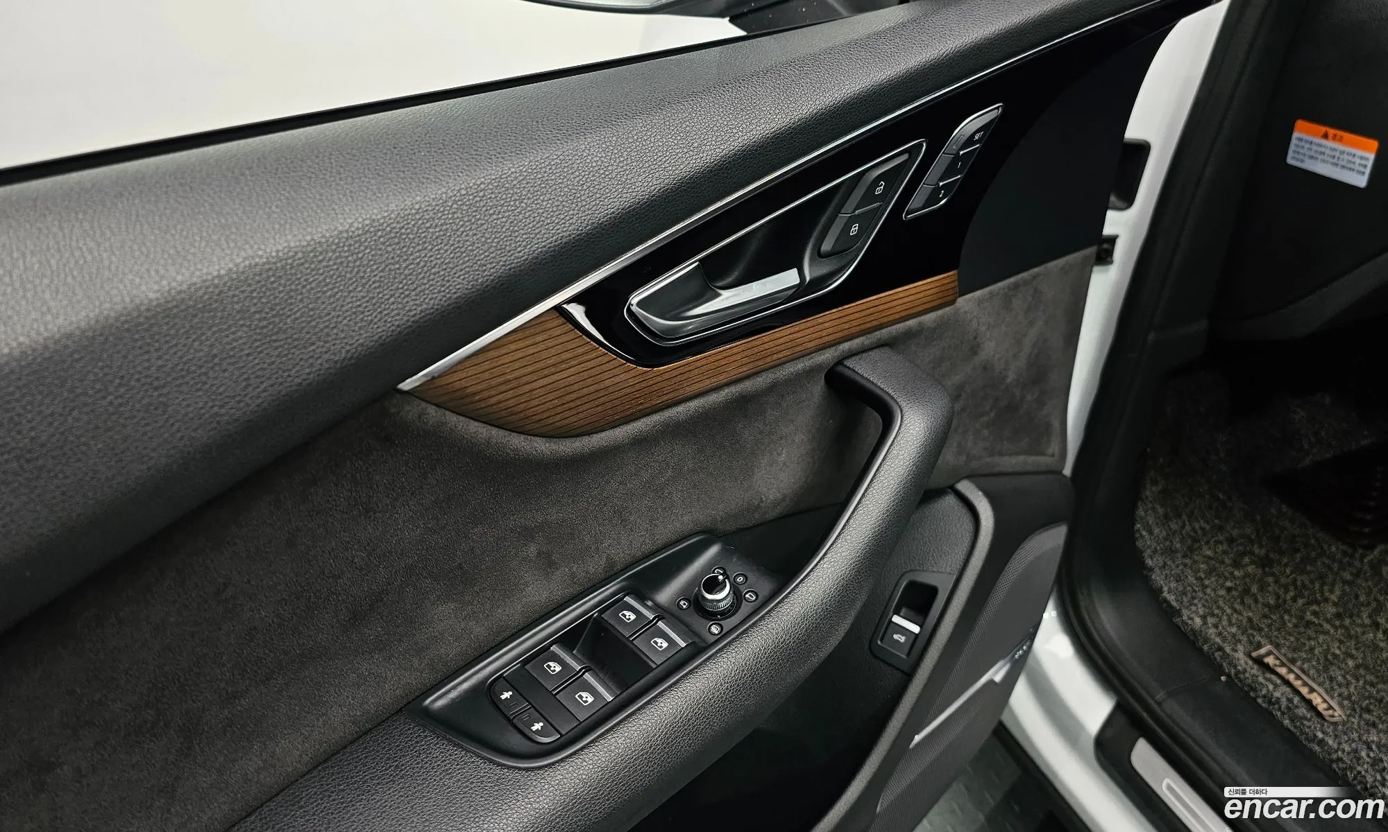 Audi Q7 2016 WAUZZZ4M5GD058992 — 16