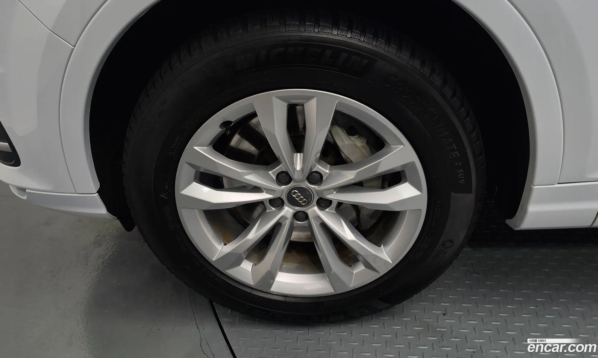 Audi Q7 2016 WAUZZZ4M5GD058992 — 12