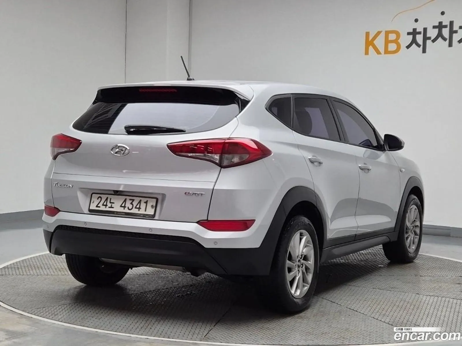 Hyundai Tucson 2015 — 10