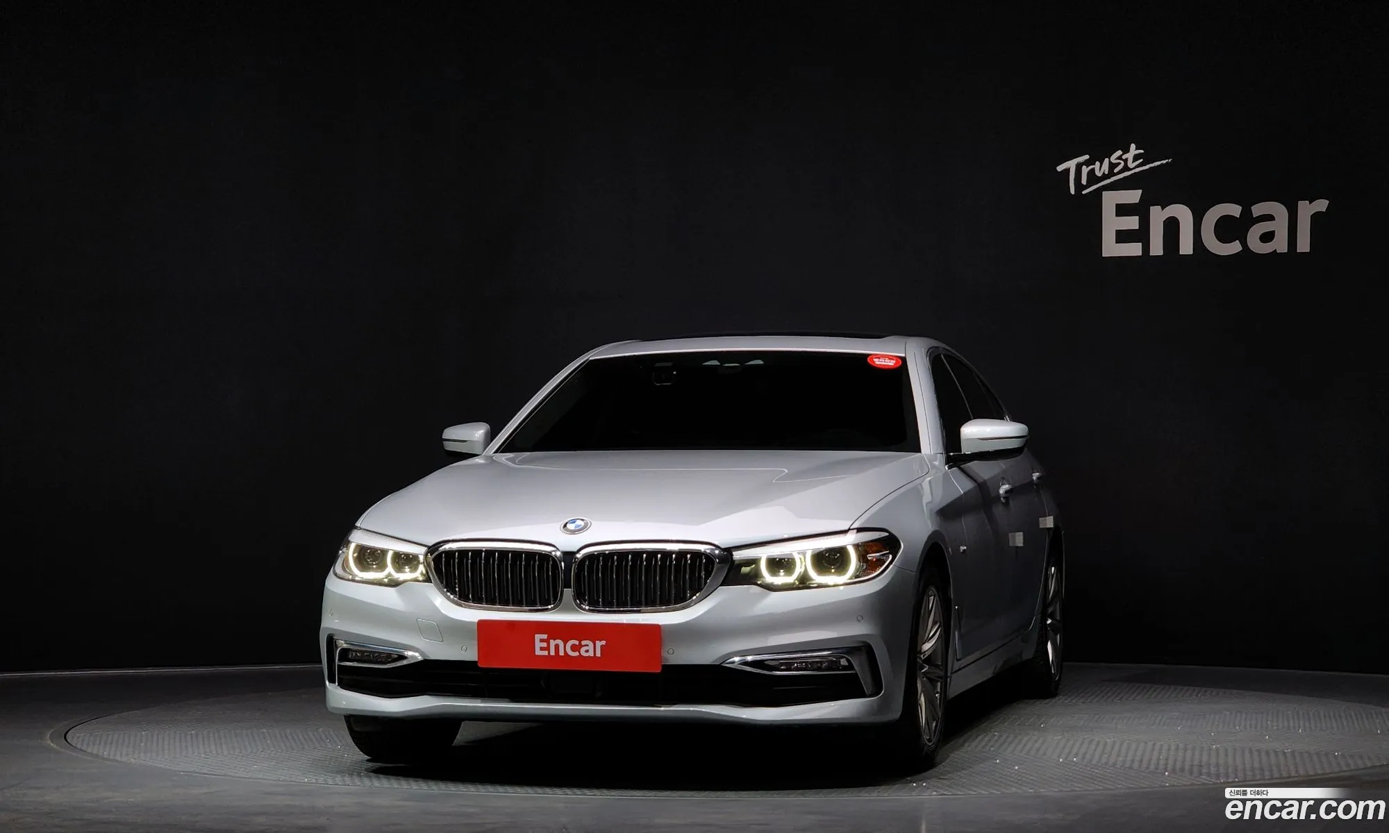 BMW 5 Series 2018 WBAJK7104JBP72025 — 3