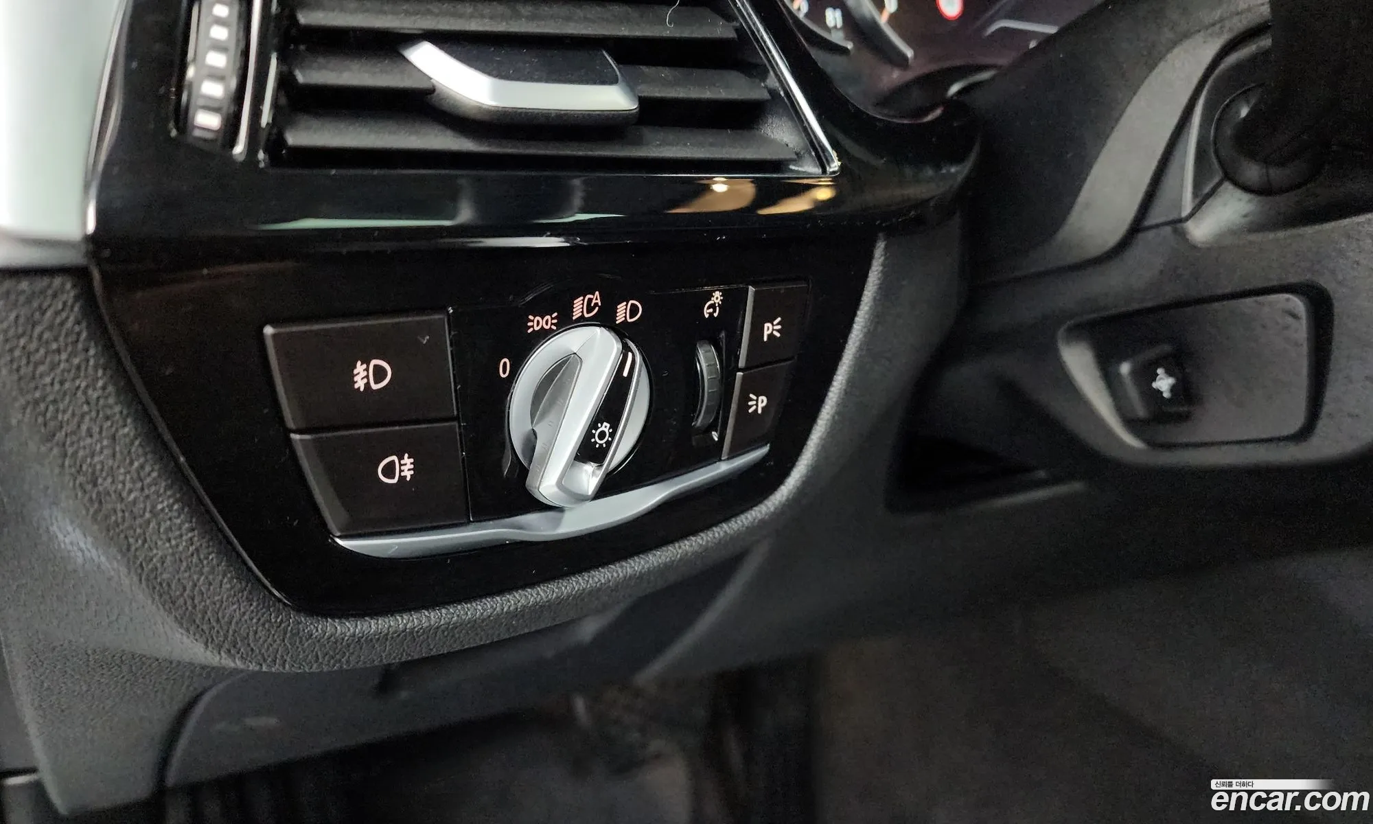 BMW 5 Series 2018 WBAJK7104JBP72025 — 11
