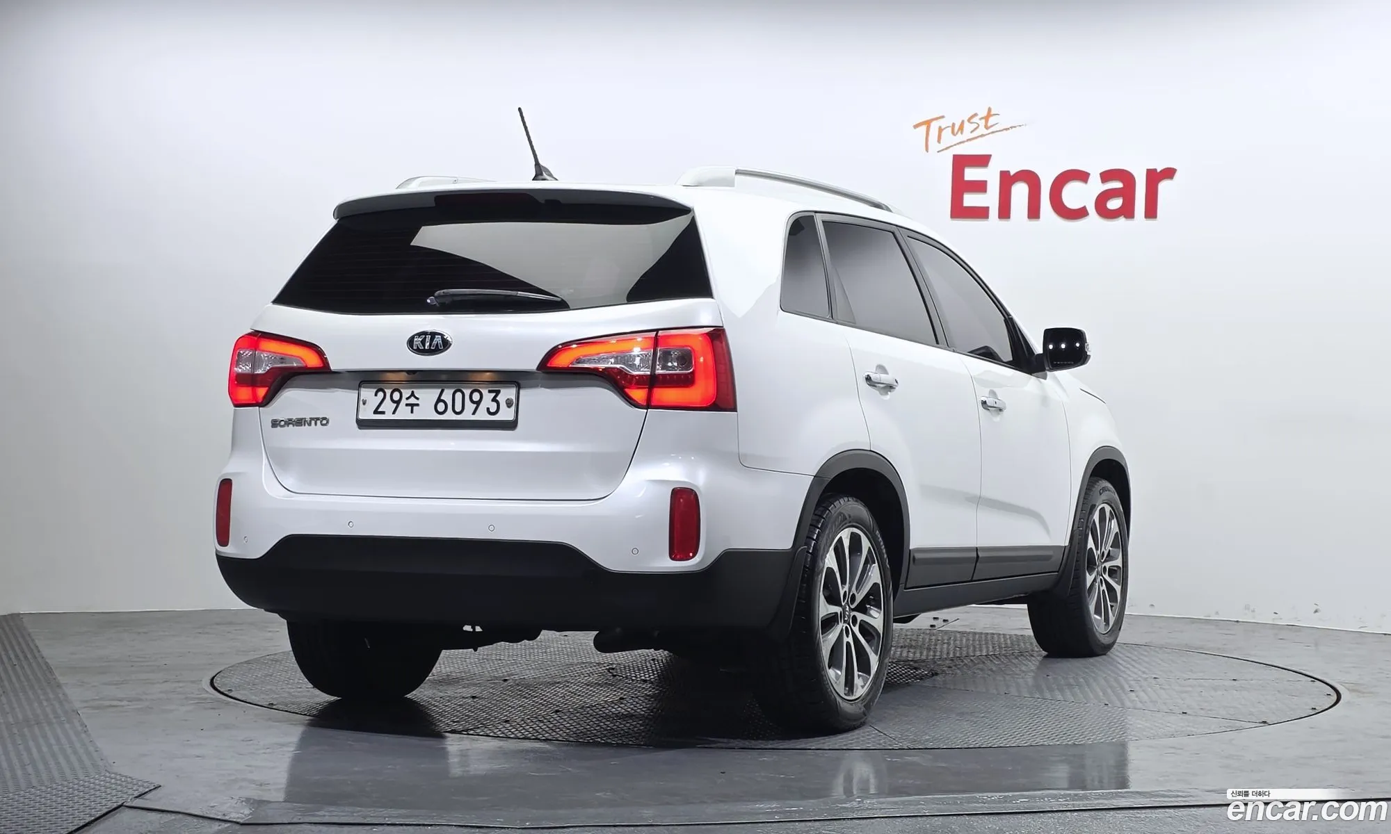Kia Sorento R 2012 — 18