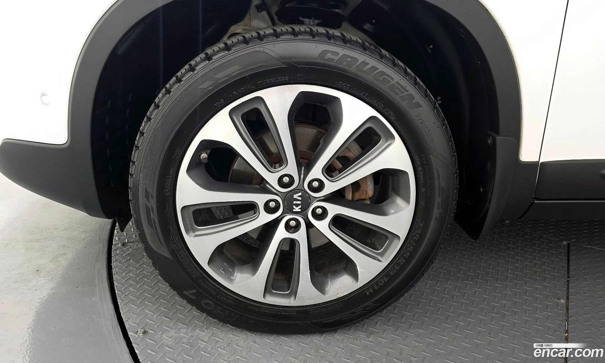 Kia Sorento R 2012 — 14