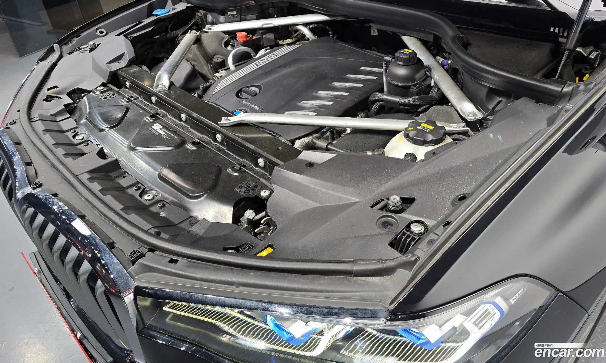 BMW X7 2020 — 17