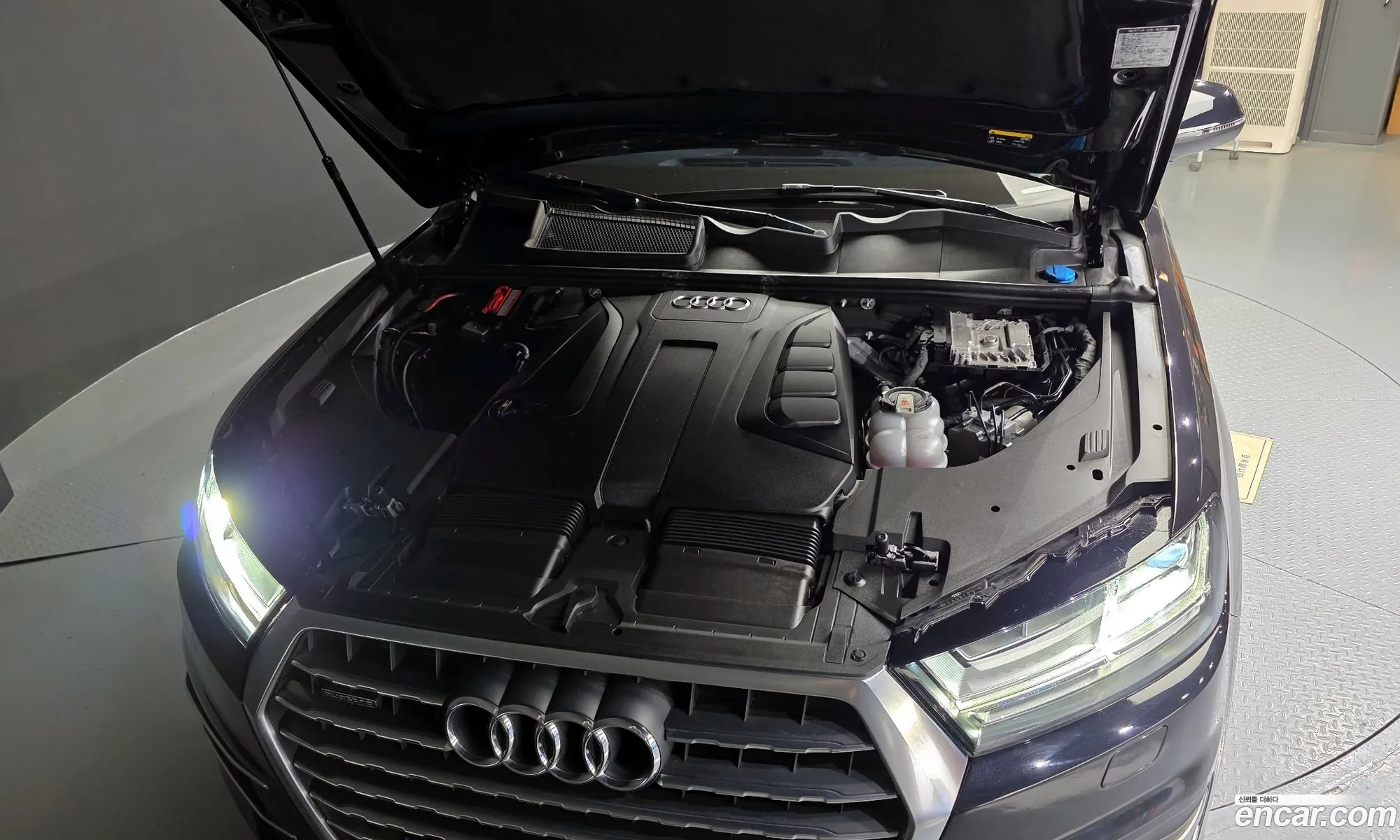 Audi Q7 2019 WAUZZZ4M5KD043868 — 19