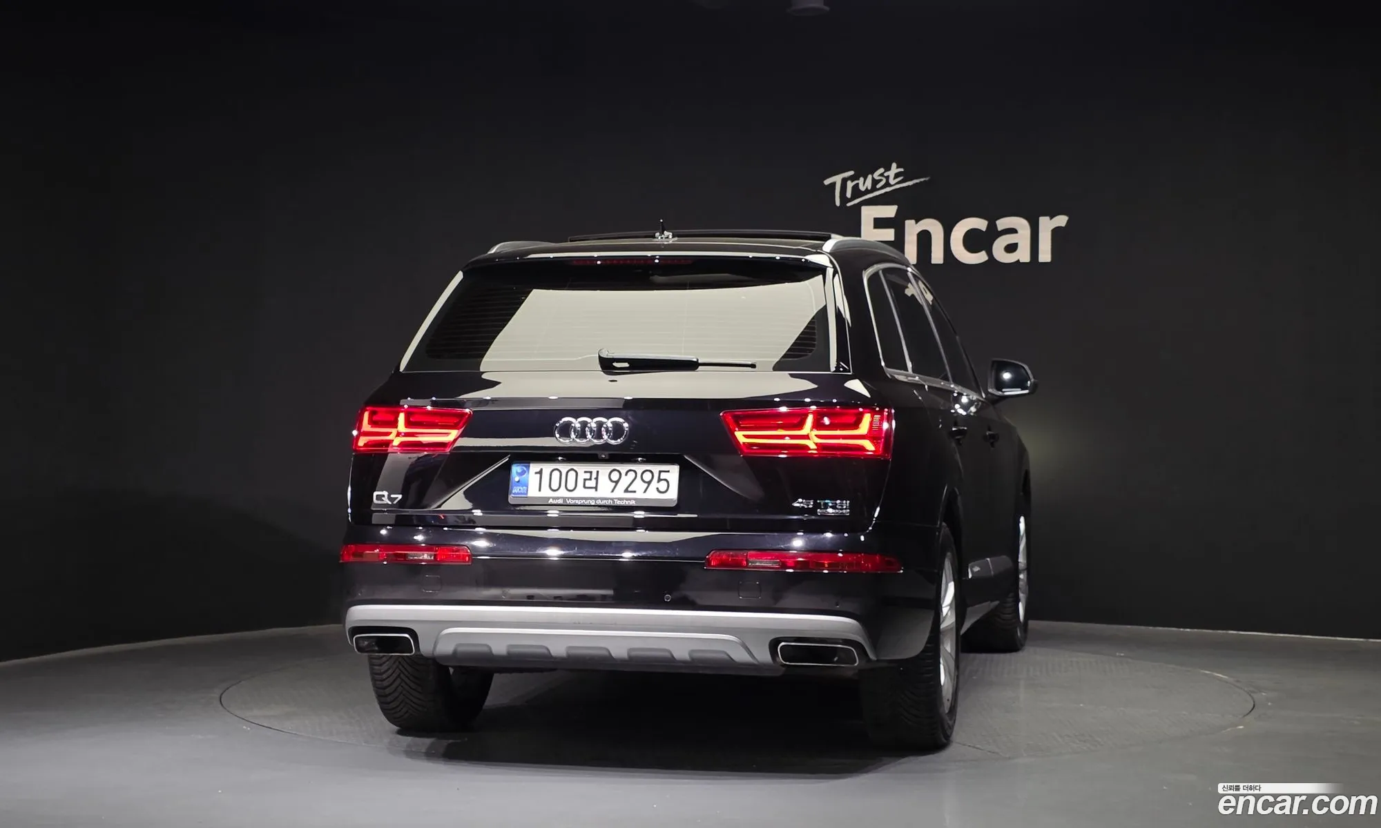 Audi Q7 2019 WAUZZZ4M5KD043868 — 11