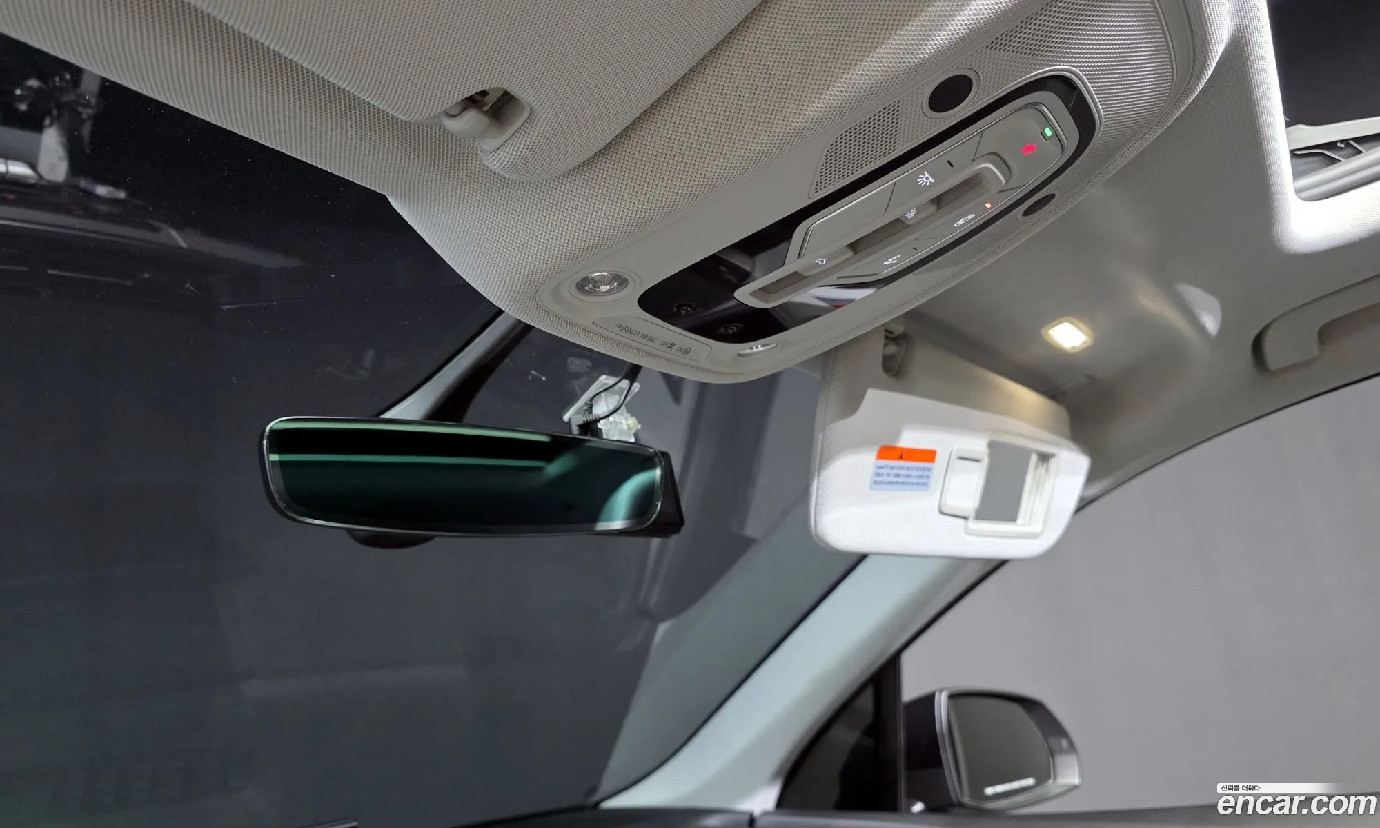 Audi Q7 2019 WAUZZZ4M5KD043868 — 8
