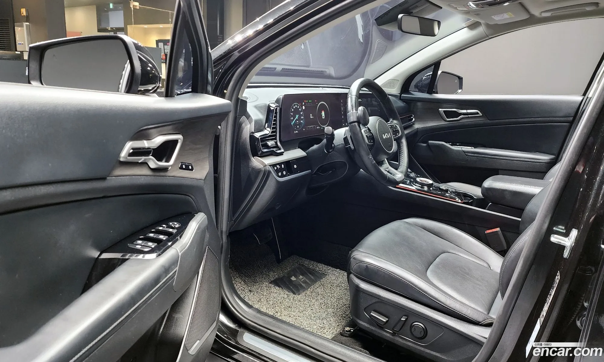 Kia Sportage Hybrid 2023 — 11