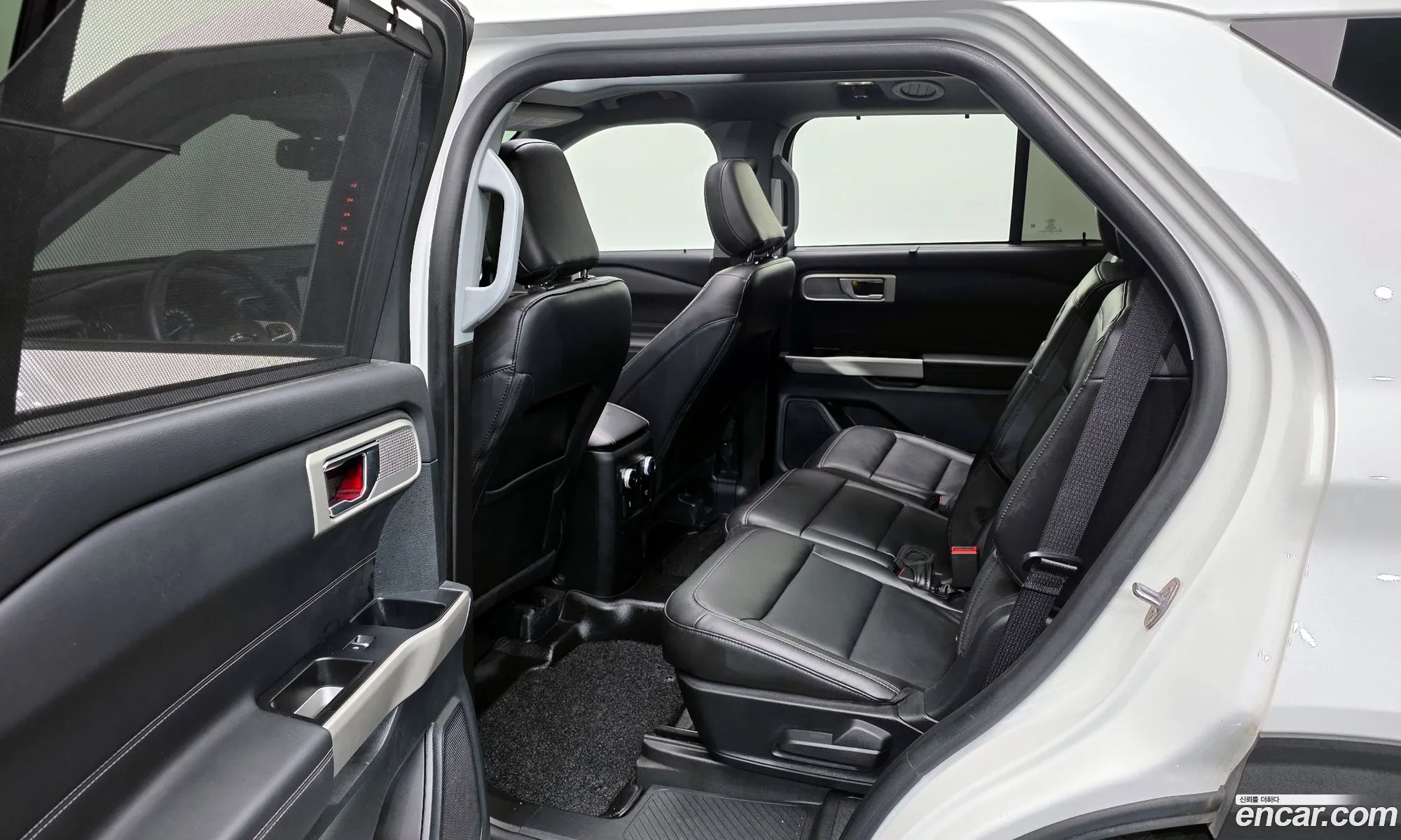 Ford Explorer 6th Gen 2023 1FMSK8FH5PGB54067 — 10