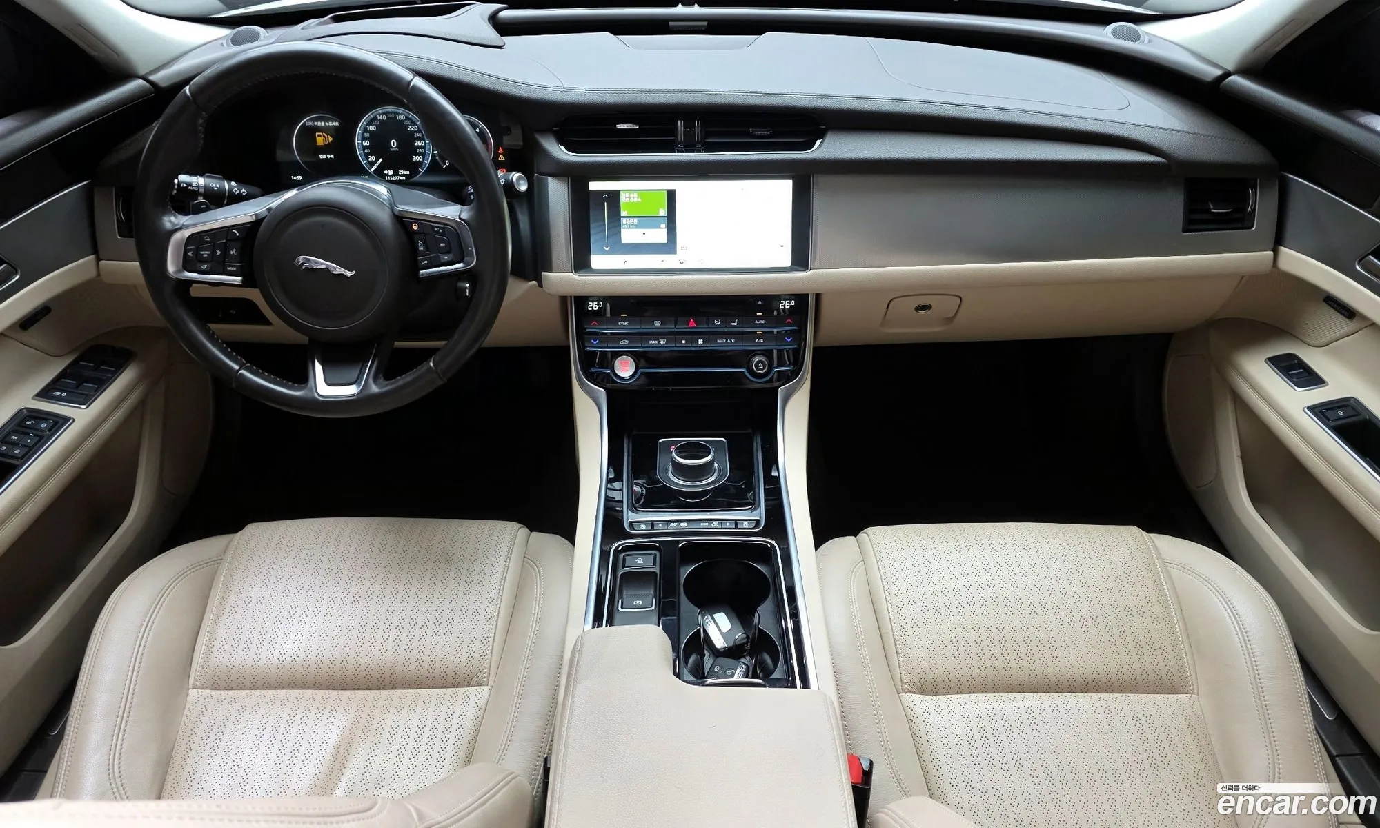 Jaguar XF 2018 — 4