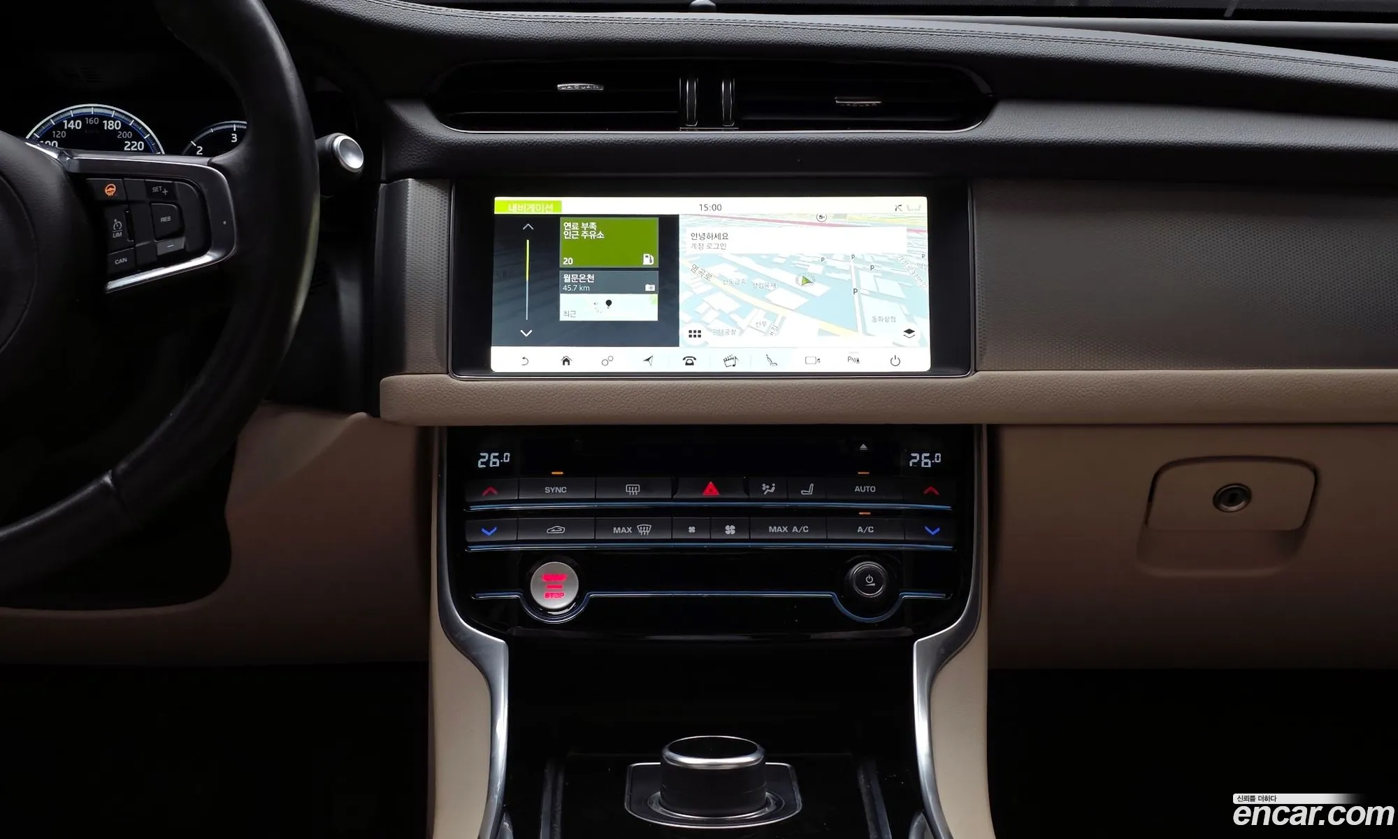Jaguar XF 2018 — 8