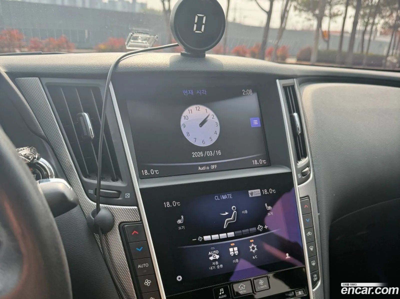 Infiniti Q50 2016 — 14