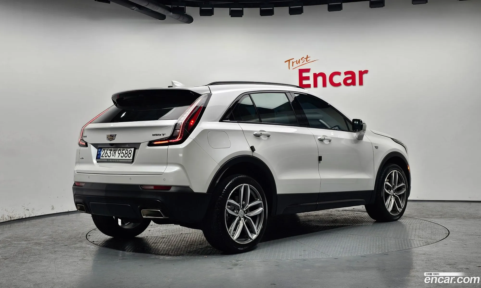 Cadillac XT4 2022 1GYFZ9R43PF104705 — 7