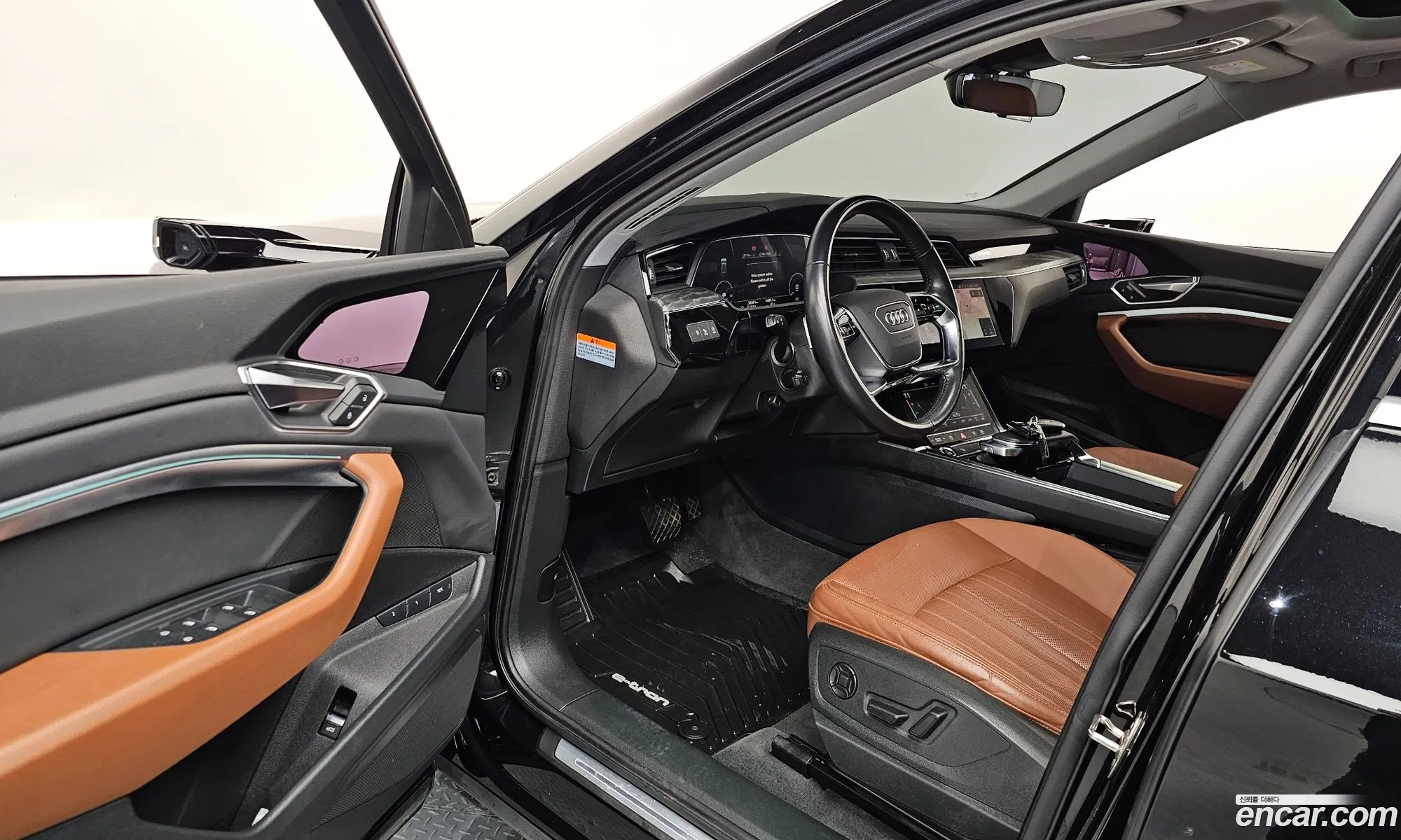 Audi e-tron 2021 WAUZZZGE5MB023686 — 16