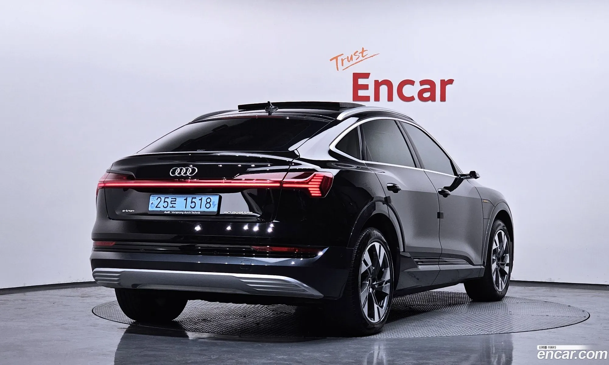 Audi e-tron 2021 WAUZZZGE5MB023686 — 12