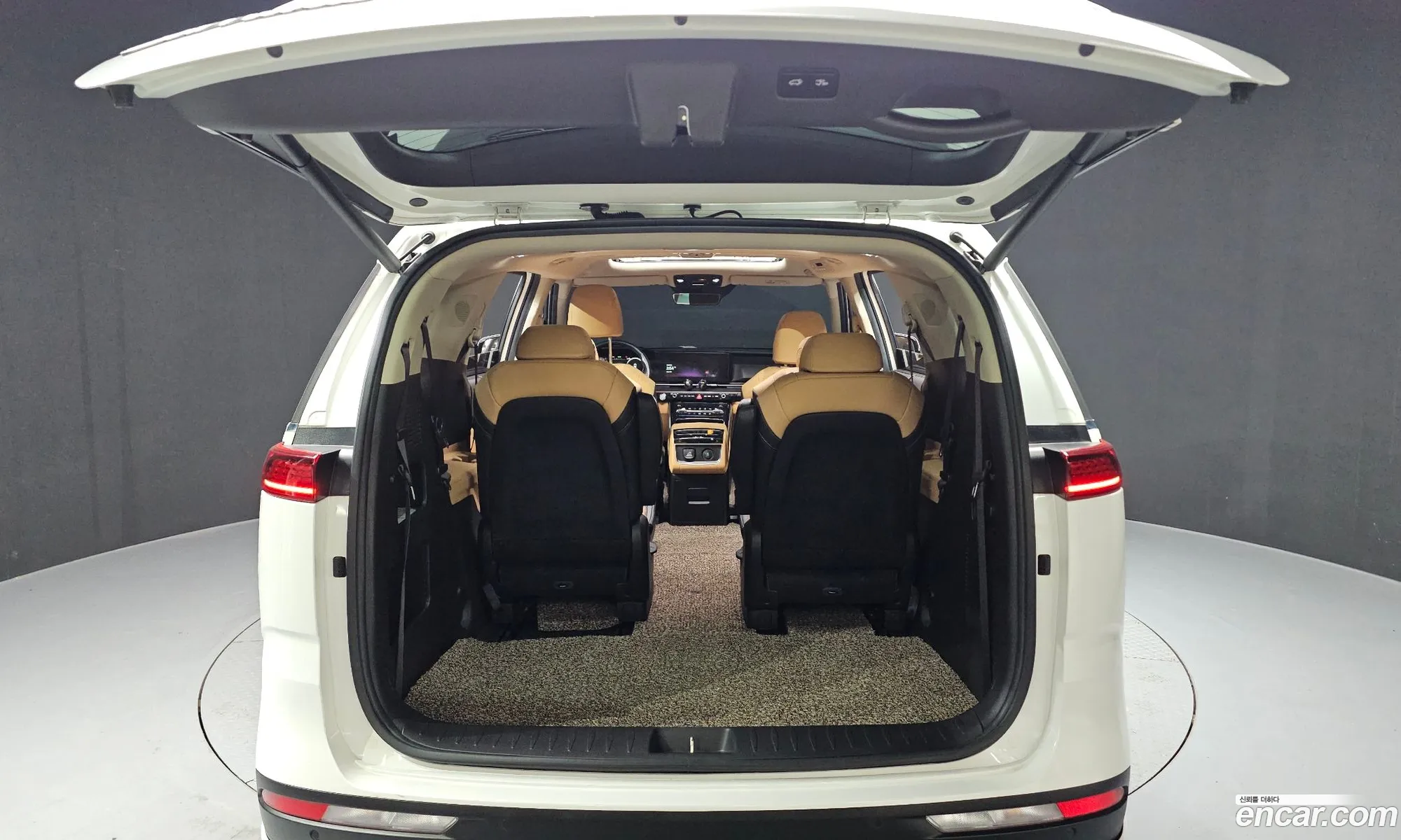 Kia Carnival 2020 — 14