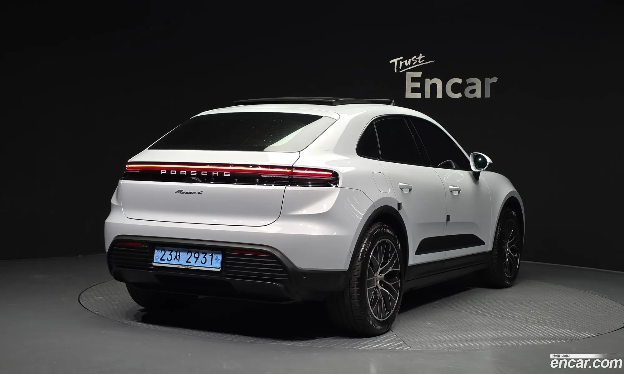 Porsche Macan EV 2025 WP1AA2XA8SL002474 — 5