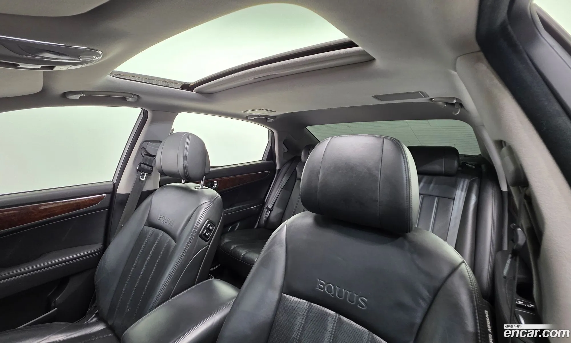 Hyundai Equus 2009 — 20