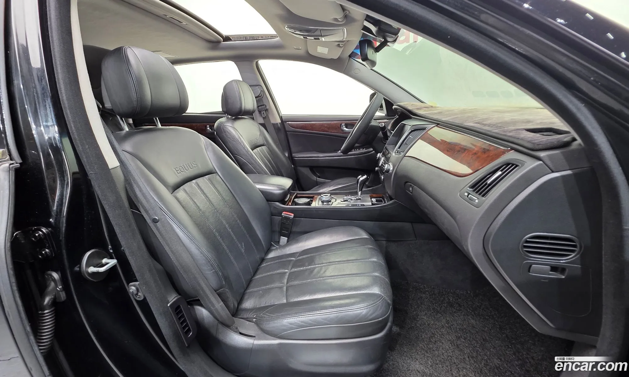 Hyundai Equus 2009 — 15
