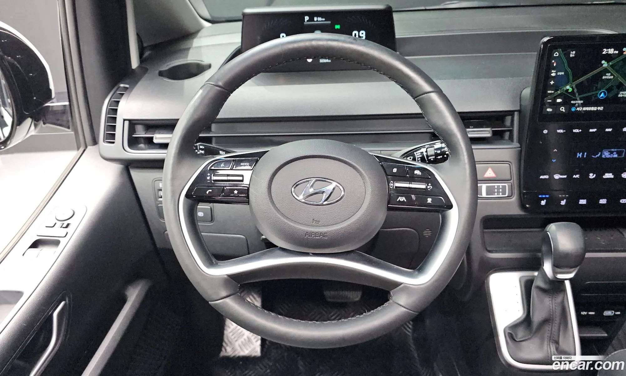 Hyundai Staria 2024 — 6
