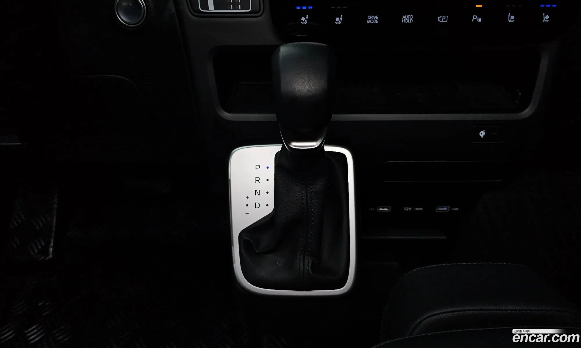 Hyundai Staria 2024 — 3
